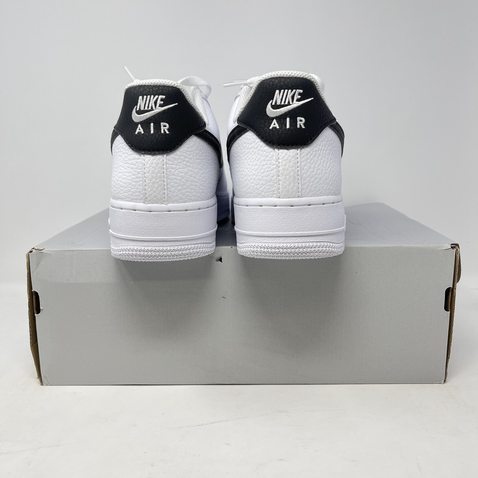 Nike Air Force 1 Low '07 White Black Pebbled Leather