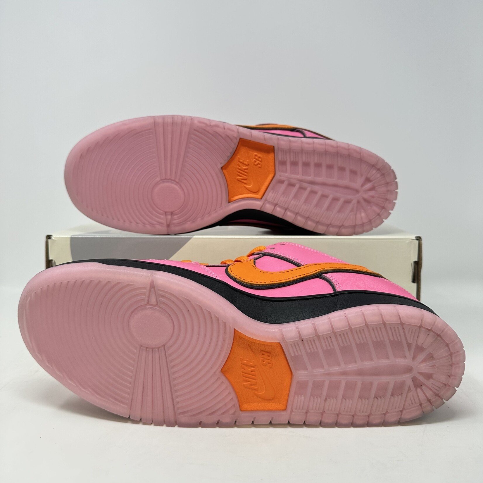 Nike Nike SB Dunk Low The Powerpuff Girls Blossom