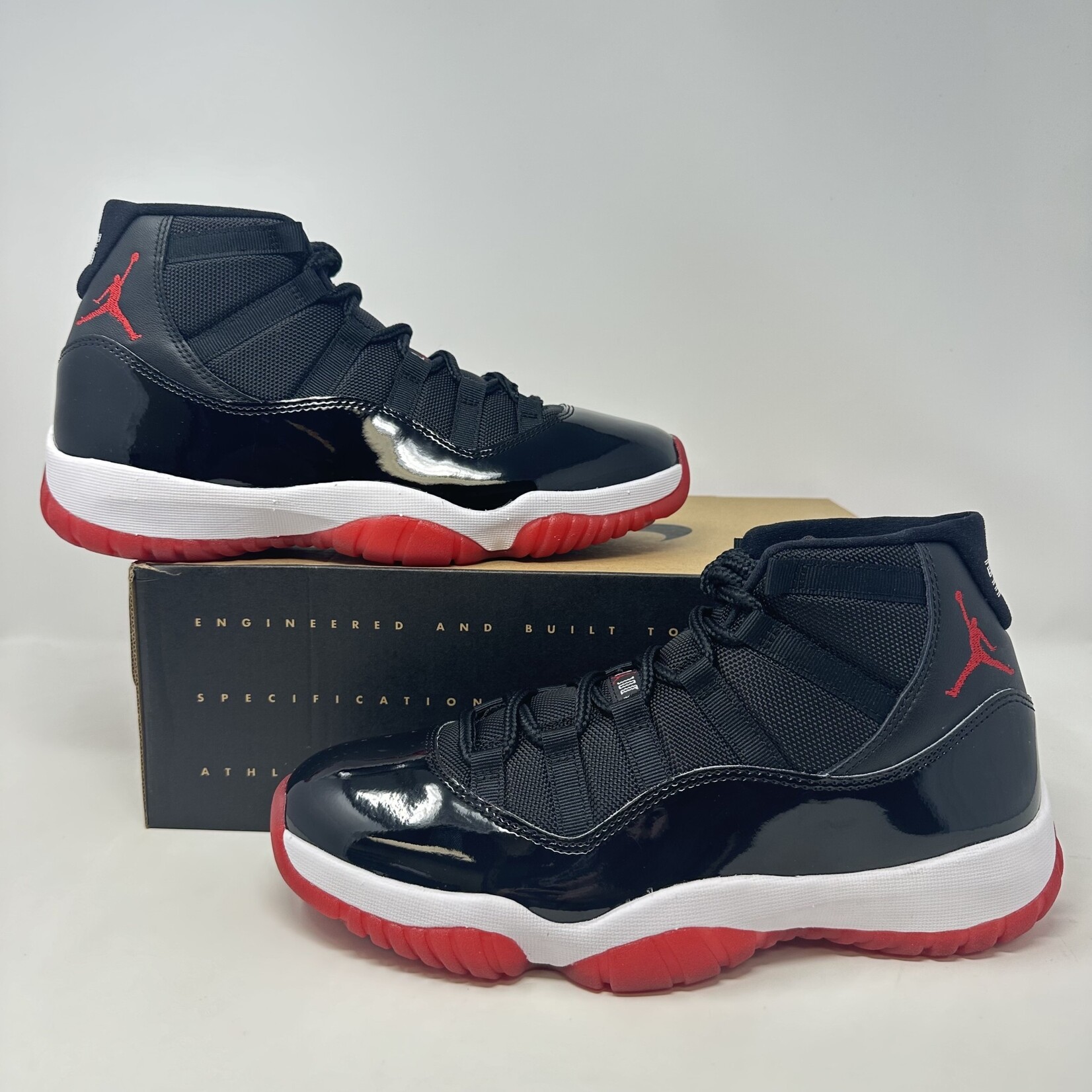 Jordan Jordan 11 Retro Playoffs Bred (2019)