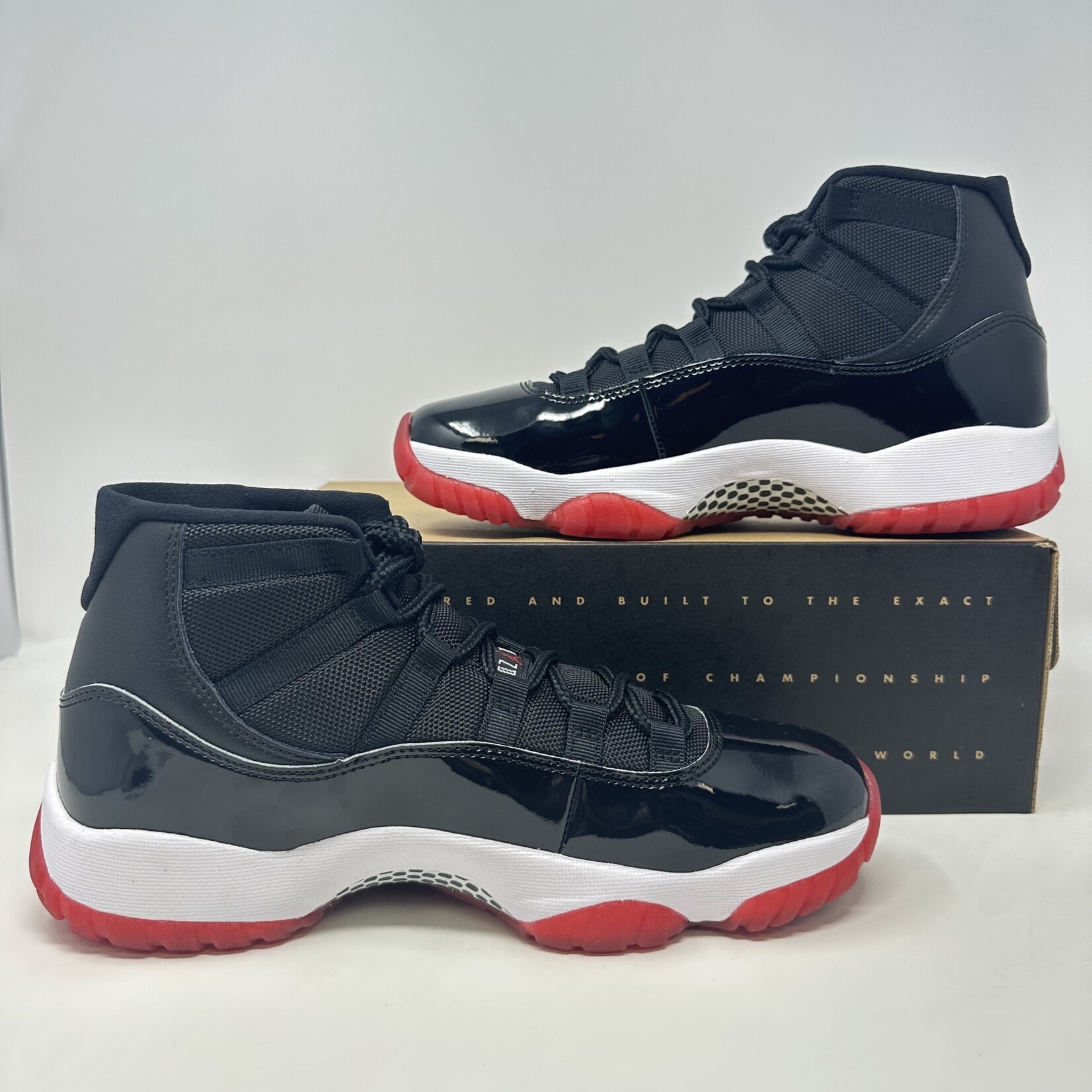 Jordan Jordan 11 Retro Playoffs Bred (2019)