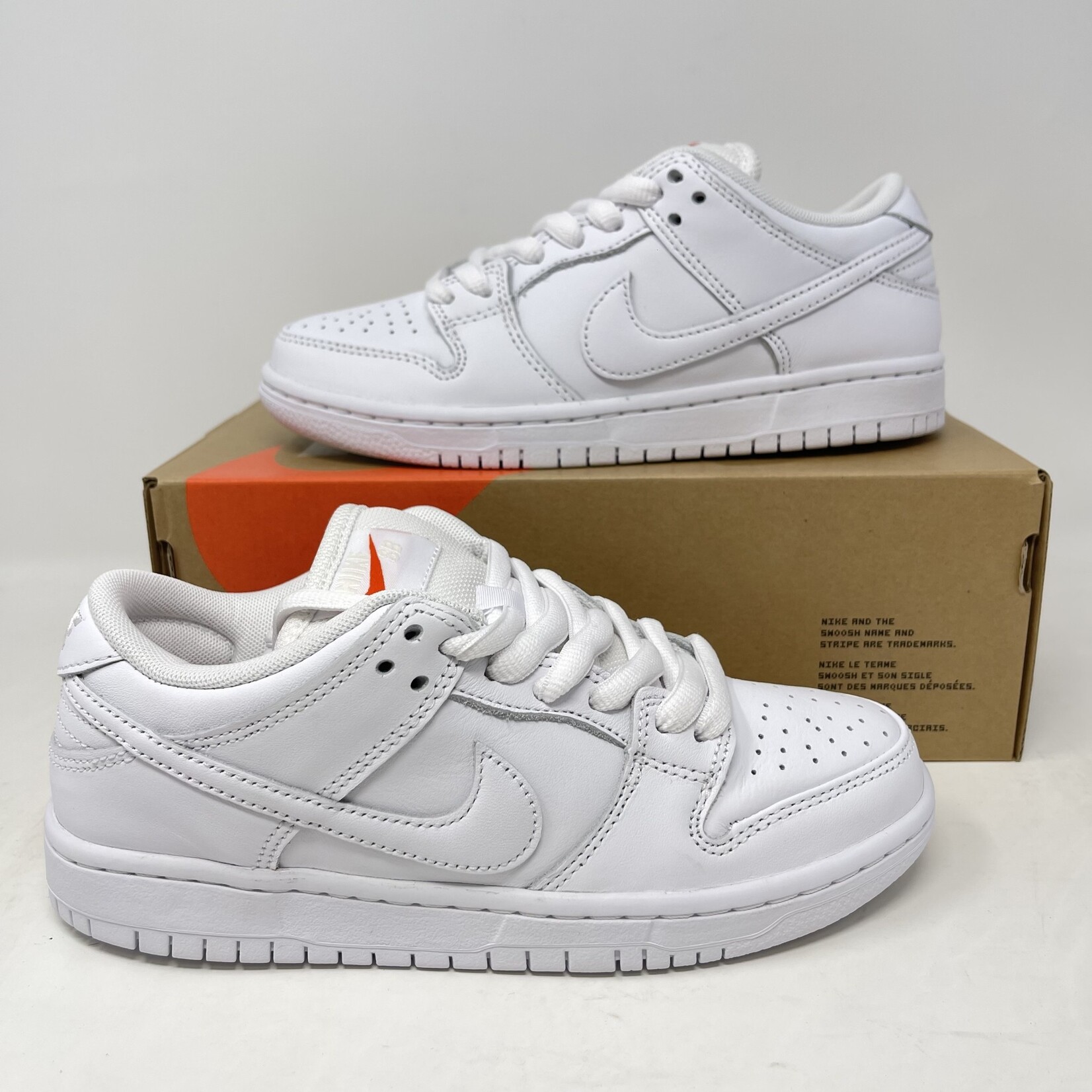 Nike Nike SB Dunk Low Pro Triple White