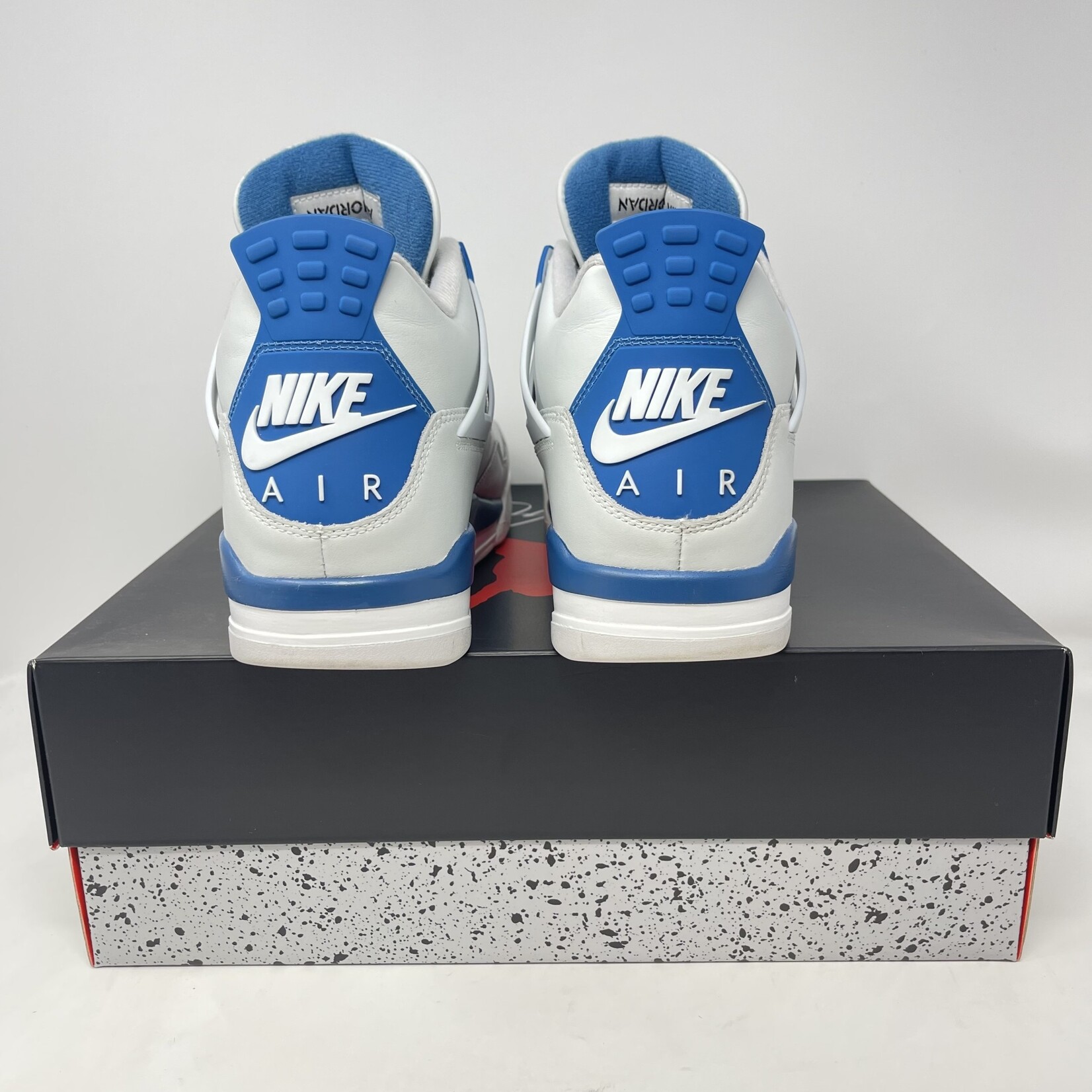 Jordan Jordan 4 Retro Military Blue (2024)