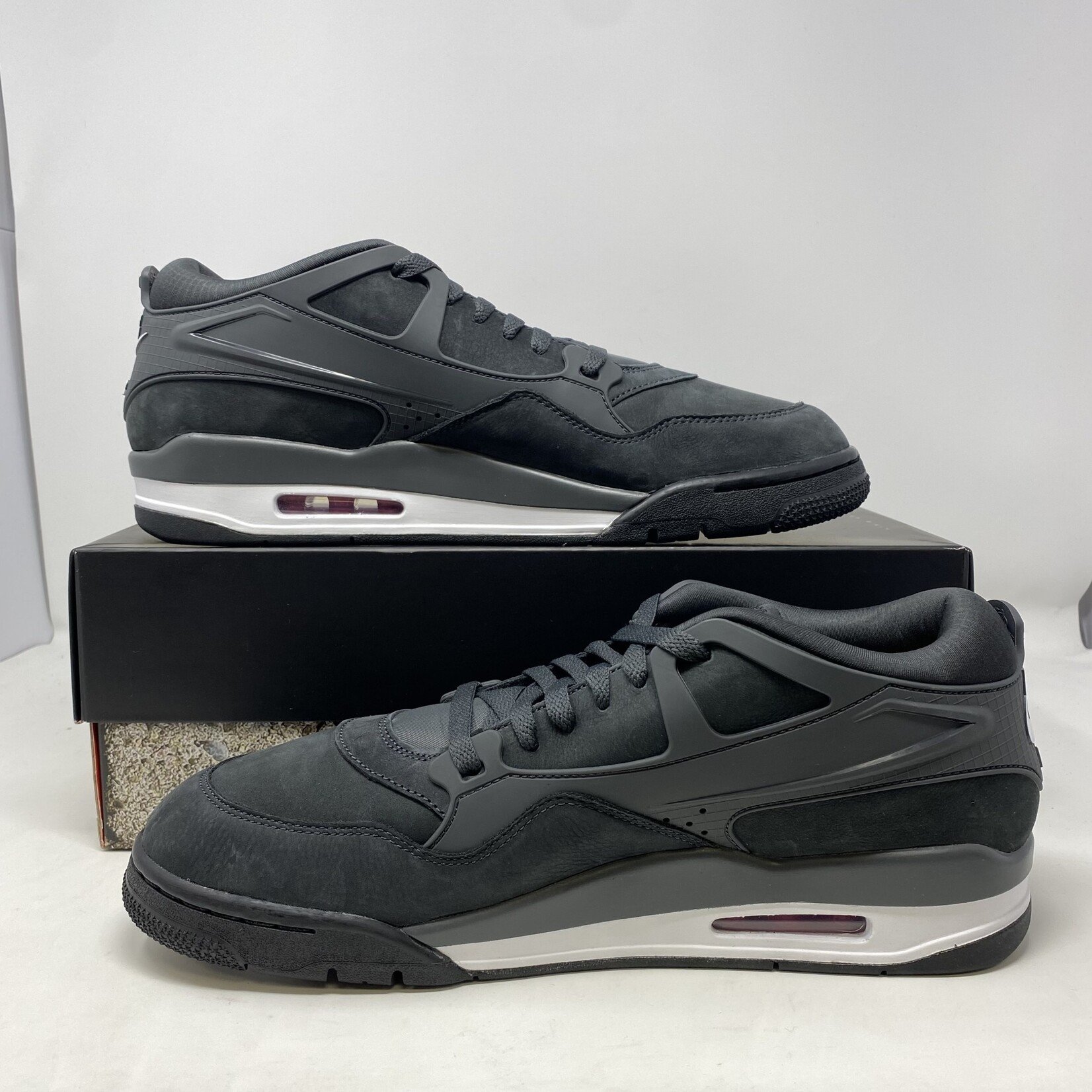 Jordan Jordan 4 RM SP Nigel Sylvester Driveway Grey