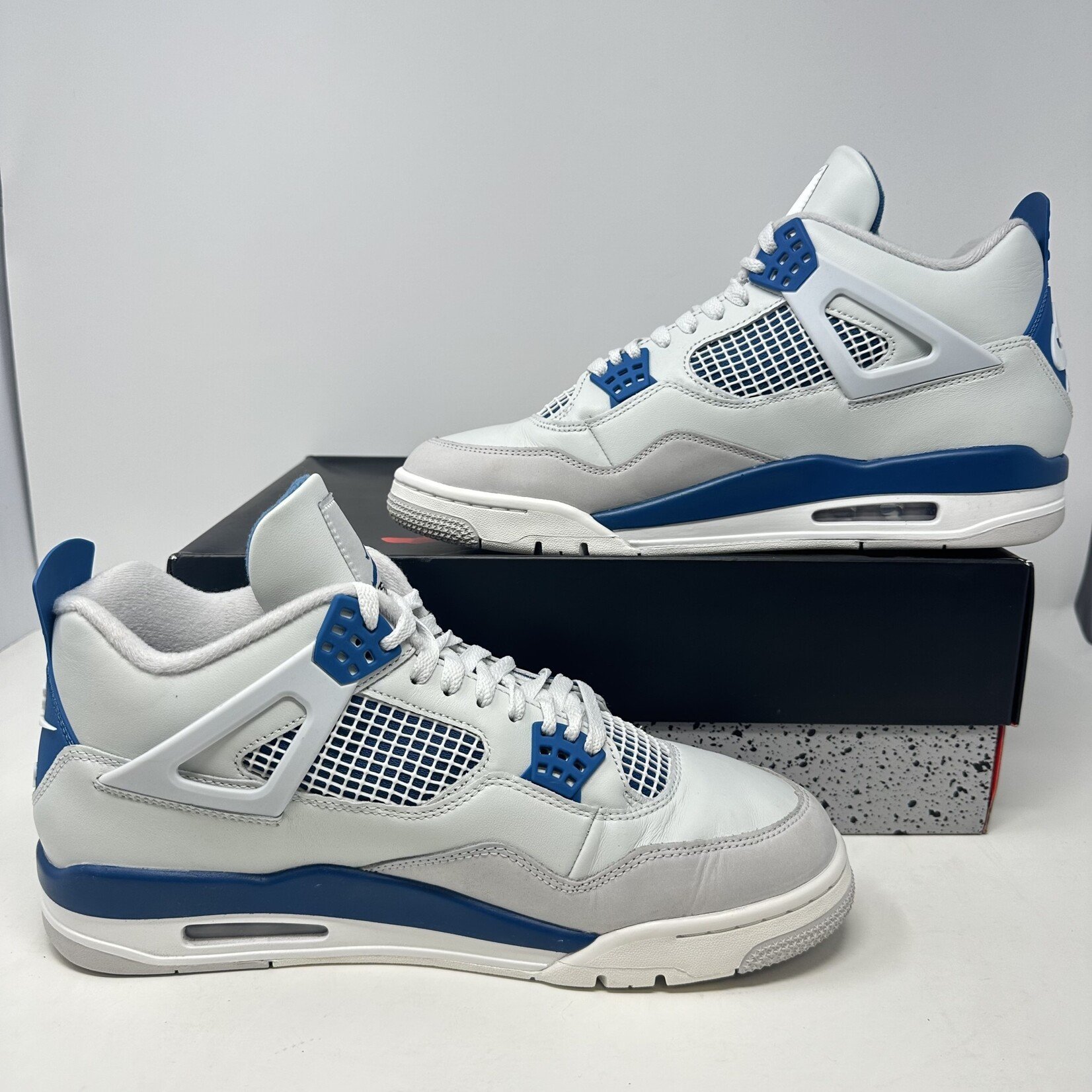 Jordan Jordan 4 Retro Military Blue (2024)