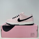 Nike Nike SB Dunk Low Pink Box