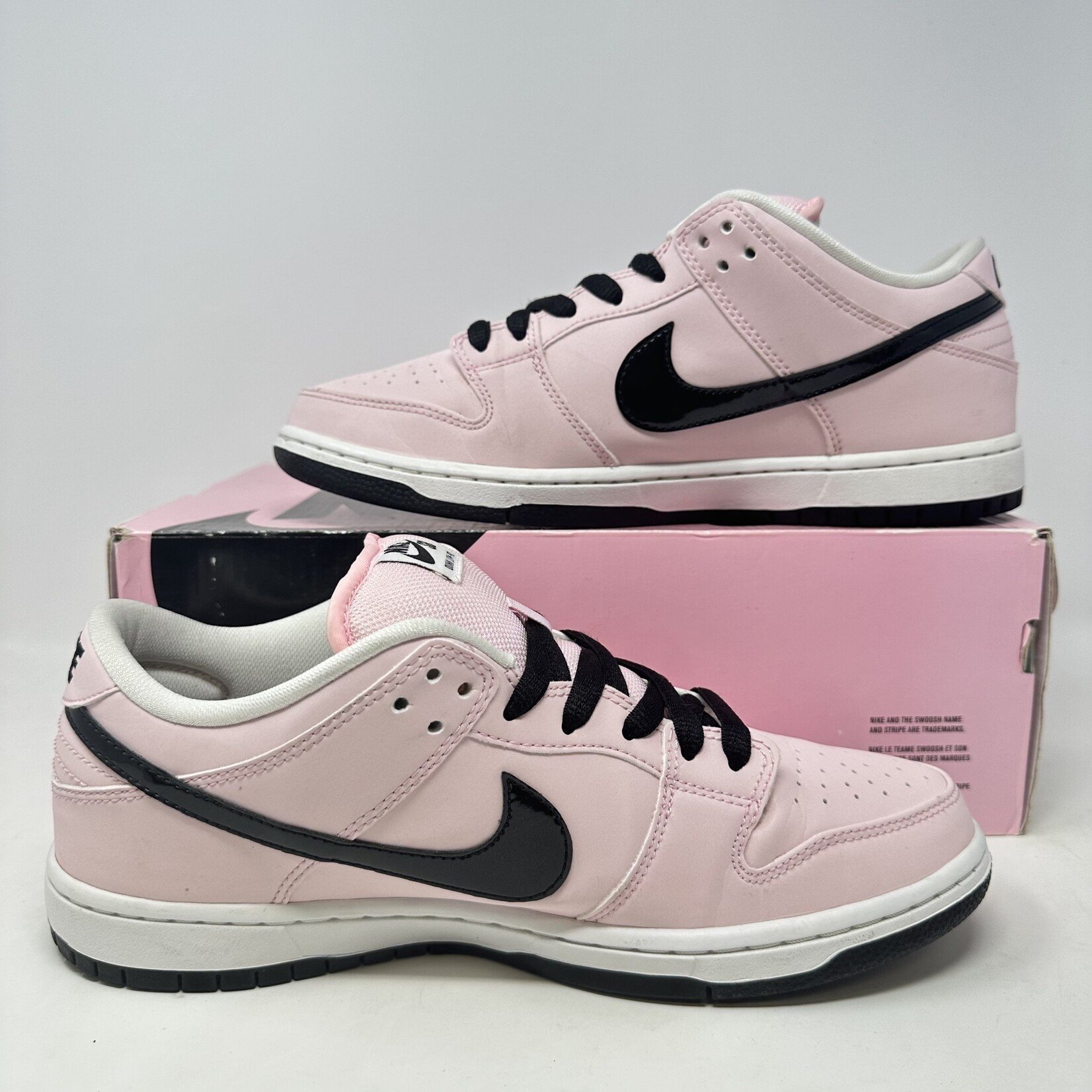 Nike Nike SB Dunk Low Pink Box