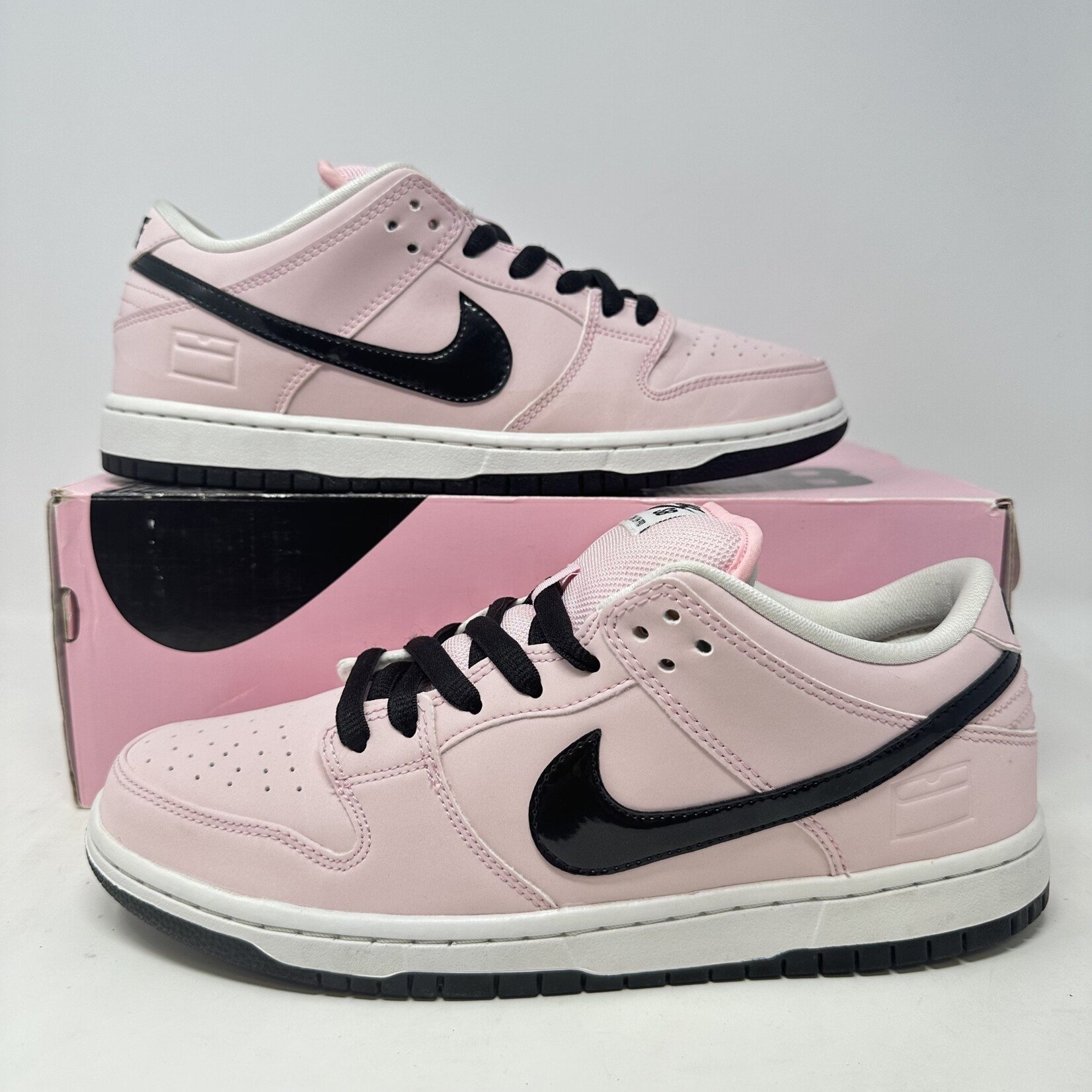 Nike Nike SB Dunk Low Pink Box