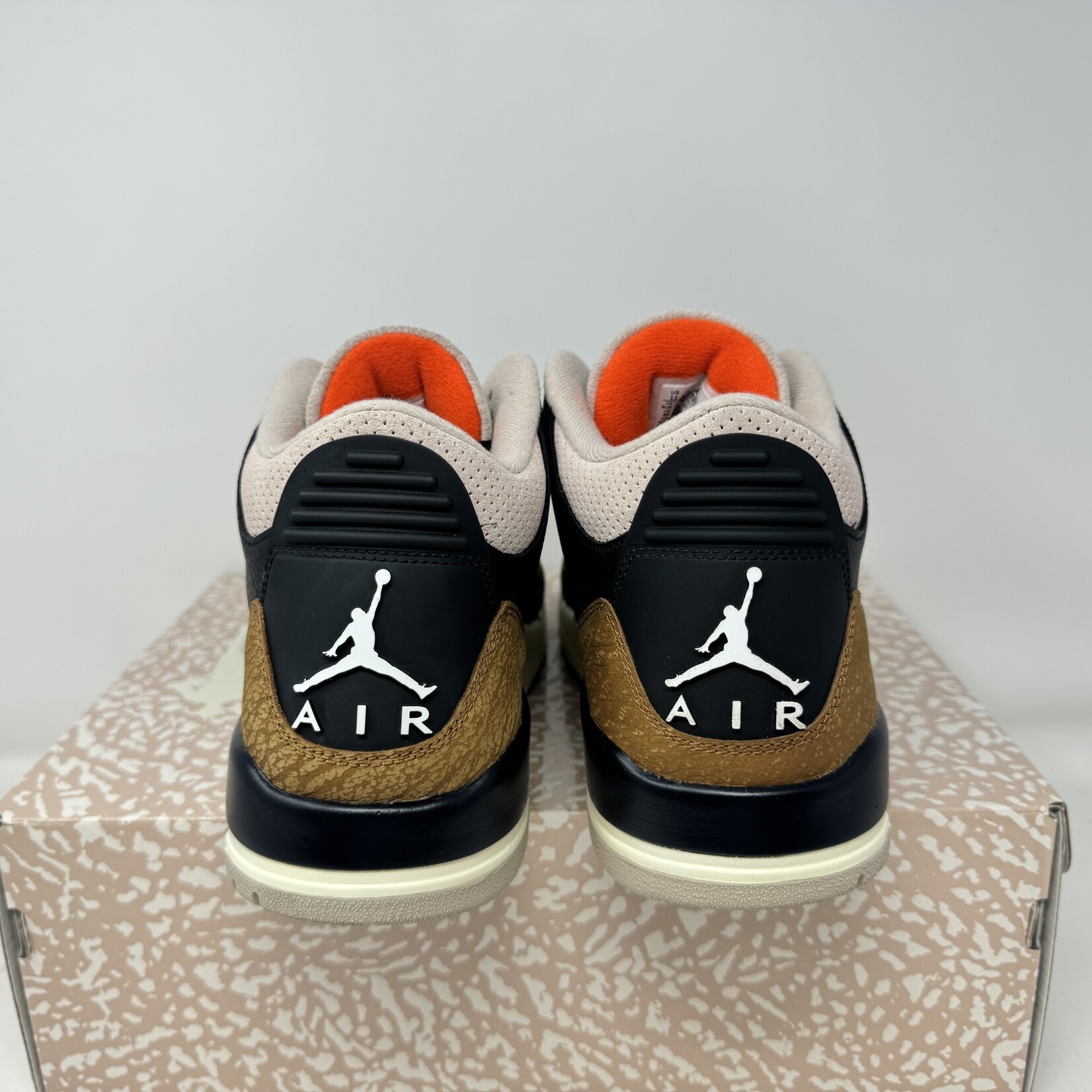 Jordan Jordan 3 Retro Desert Elephant