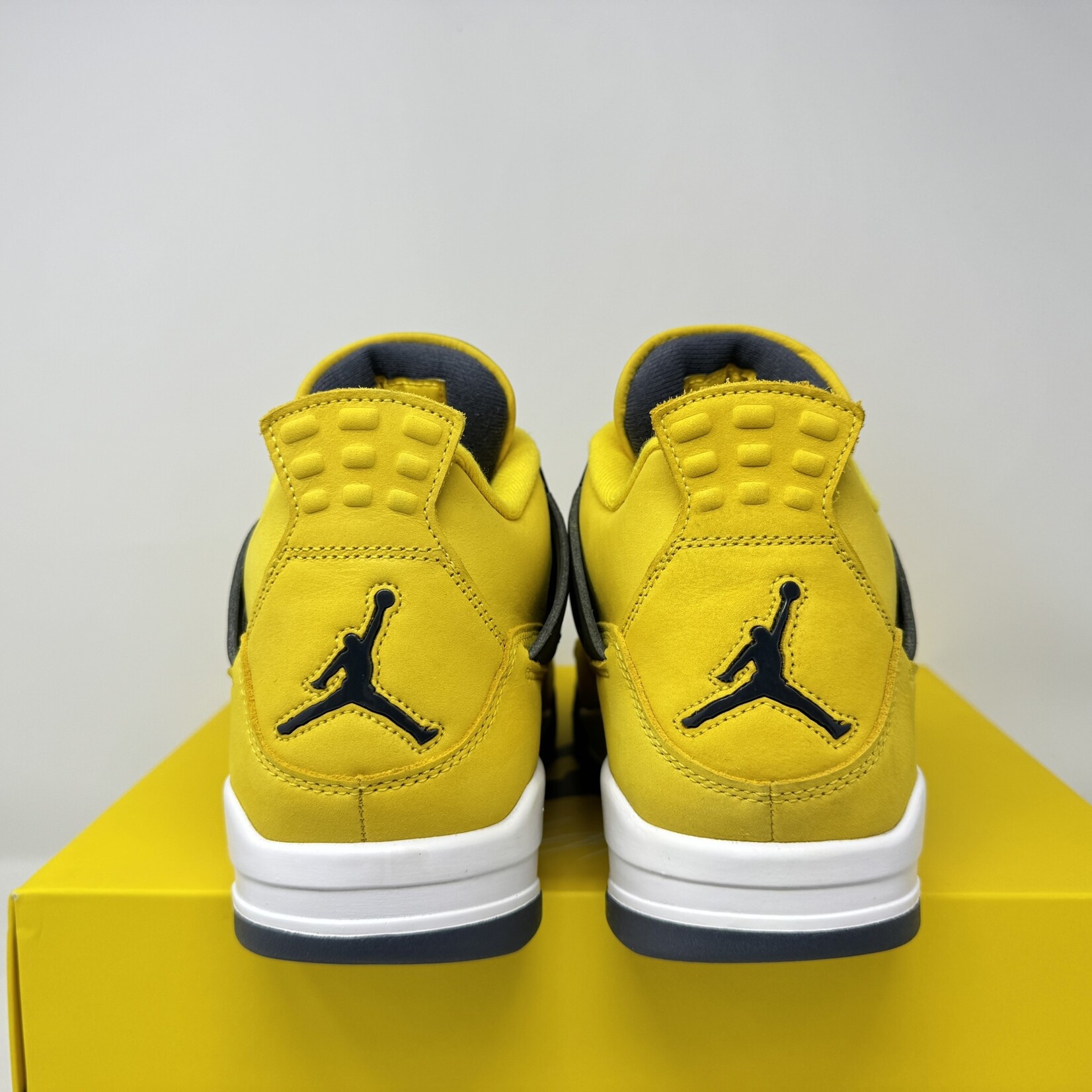 Jordan Jordan 4 Retro Lightning (2021)