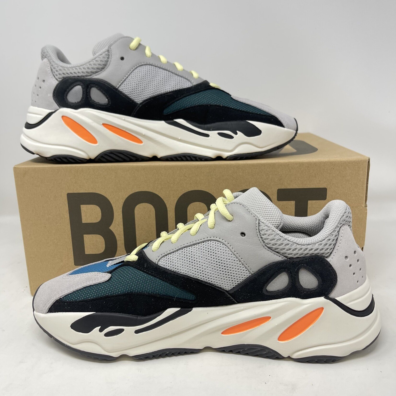 Adidas adidas Yeezy Boost 700 Wave Runner