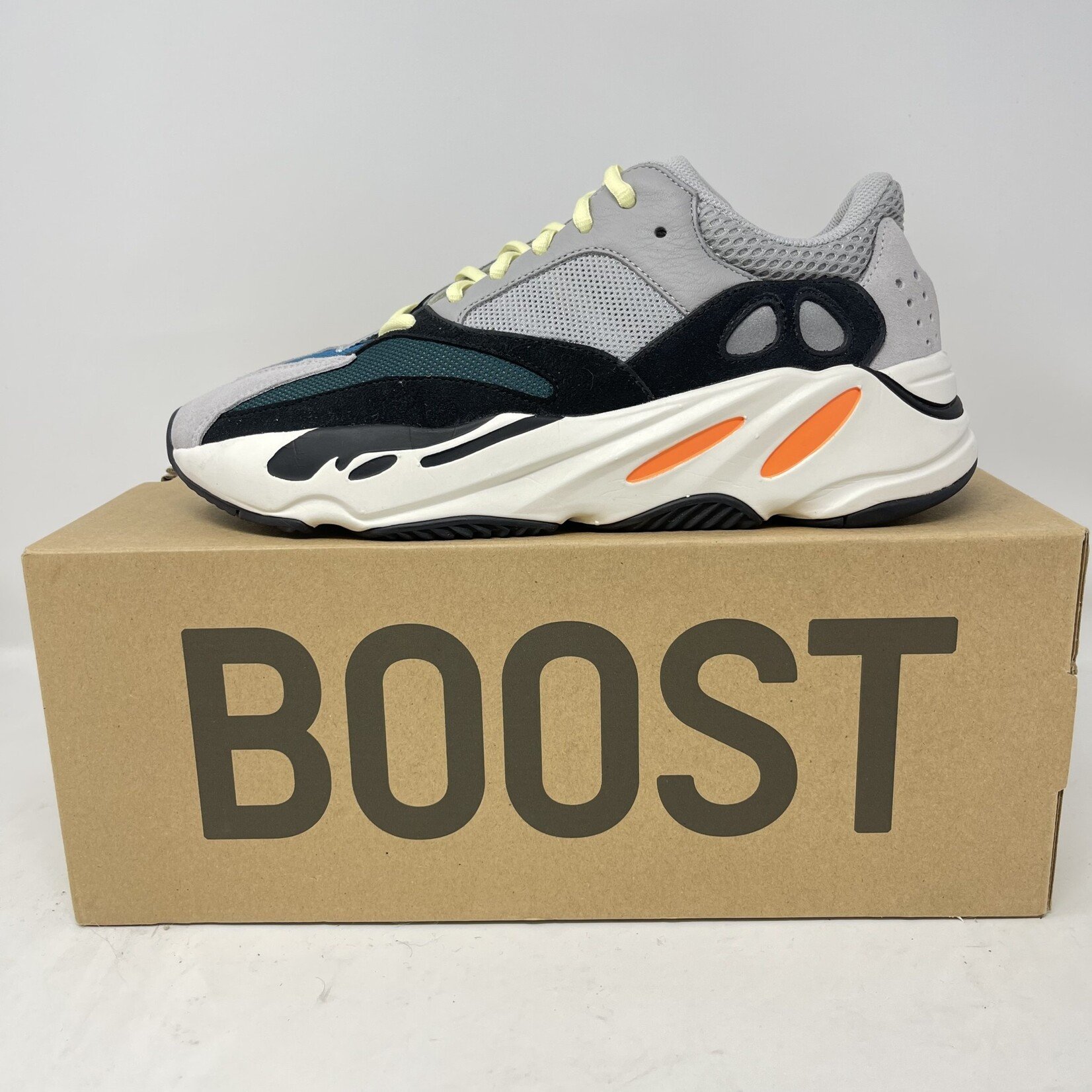 Adidas adidas Yeezy Boost 700 Wave Runner