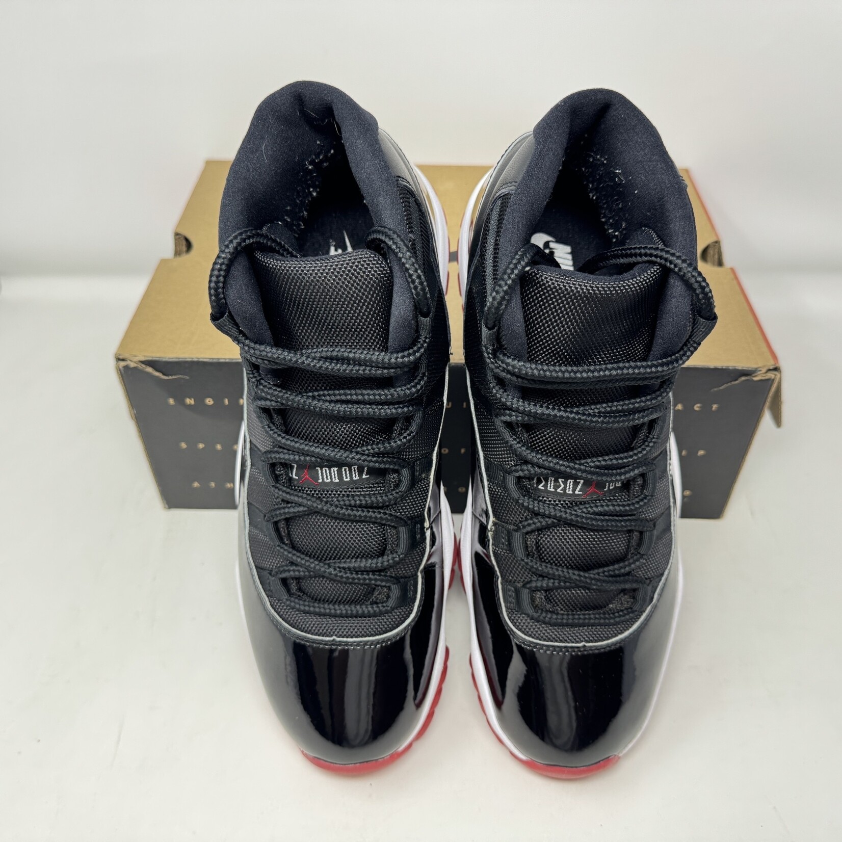 Jordan Jordan 11 Retro Playoffs Bred (2019)