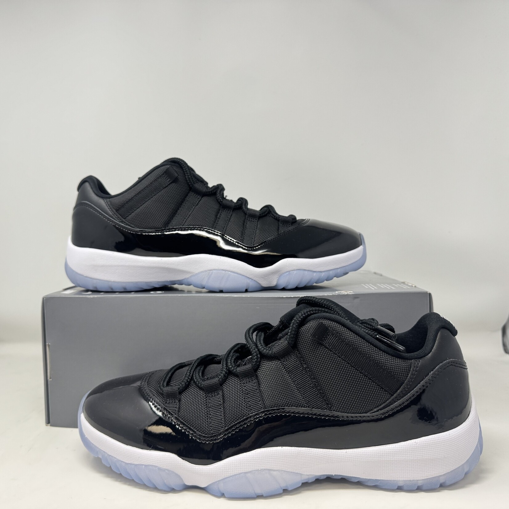 Jordan Jordan 11 Retro Low Space Jam