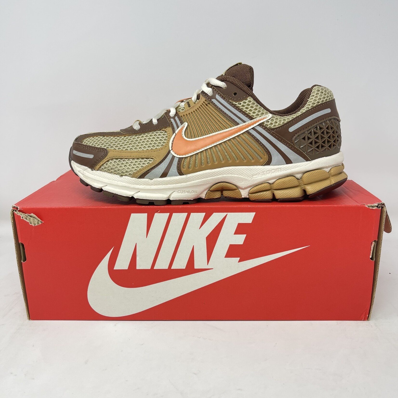 Nike Nike Zoom Vomero 5 Wheat Grass Cacao Wow