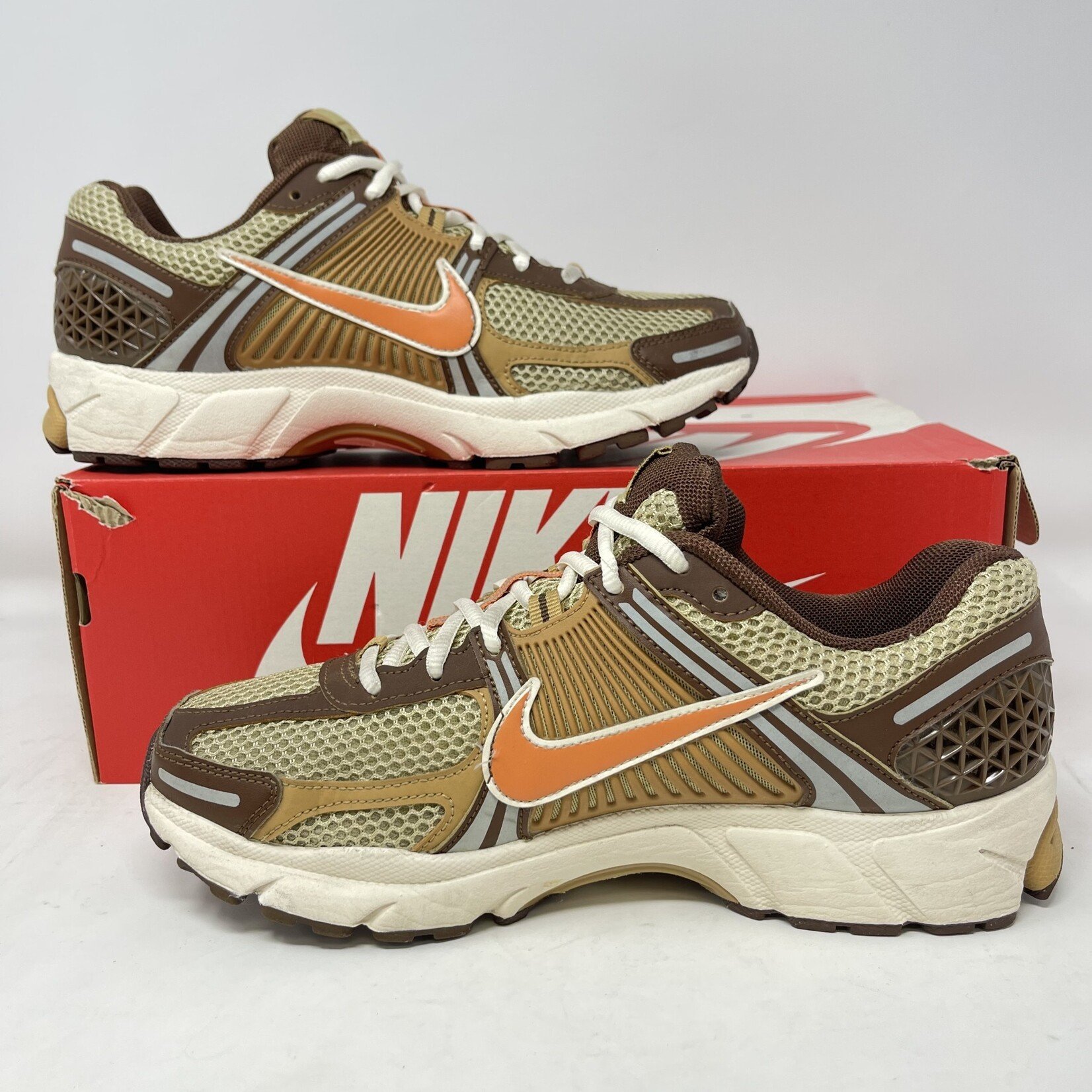 Nike Nike Zoom Vomero 5 Wheat Grass Cacao Wow