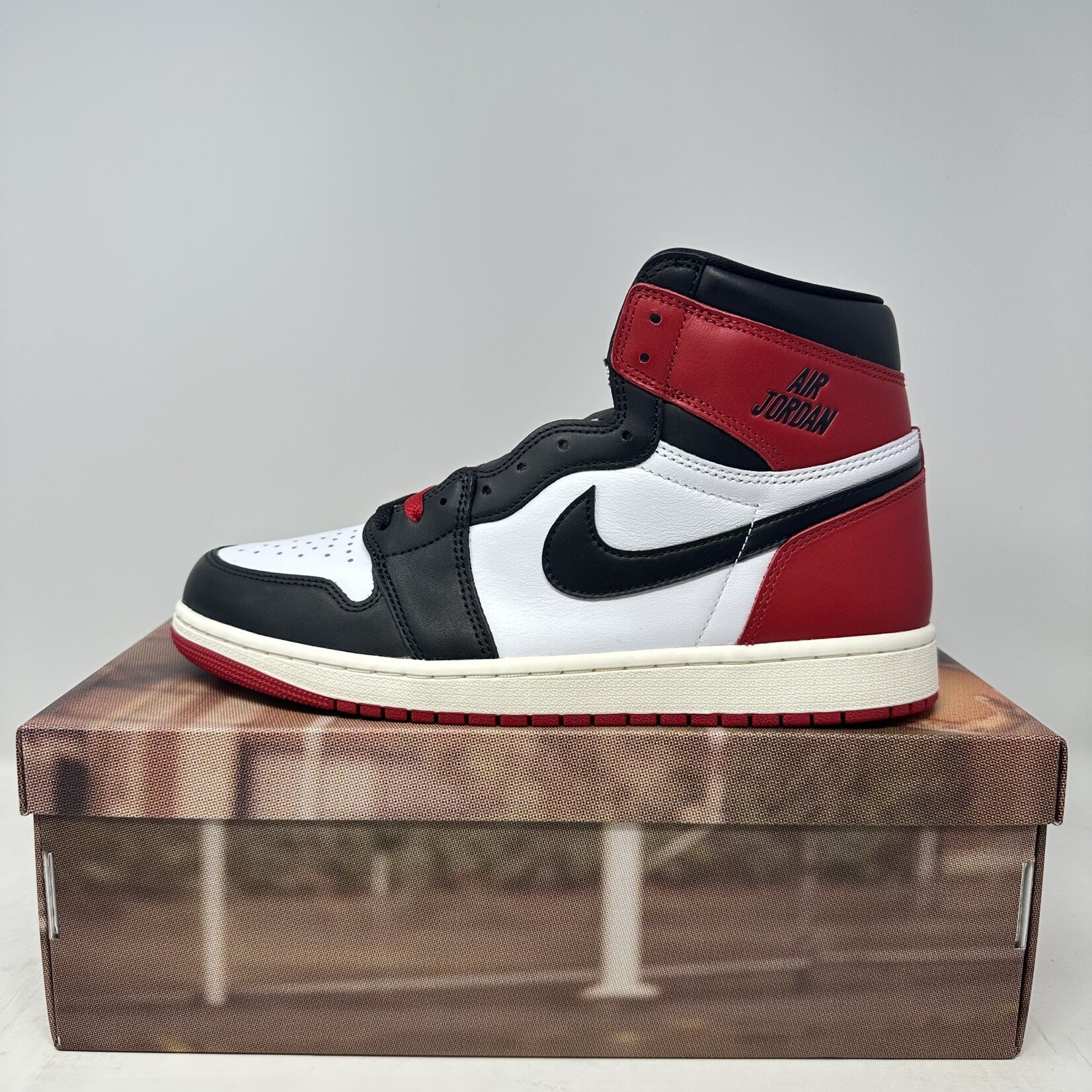 Jordan Jordan 1 Black Toe Reimagined