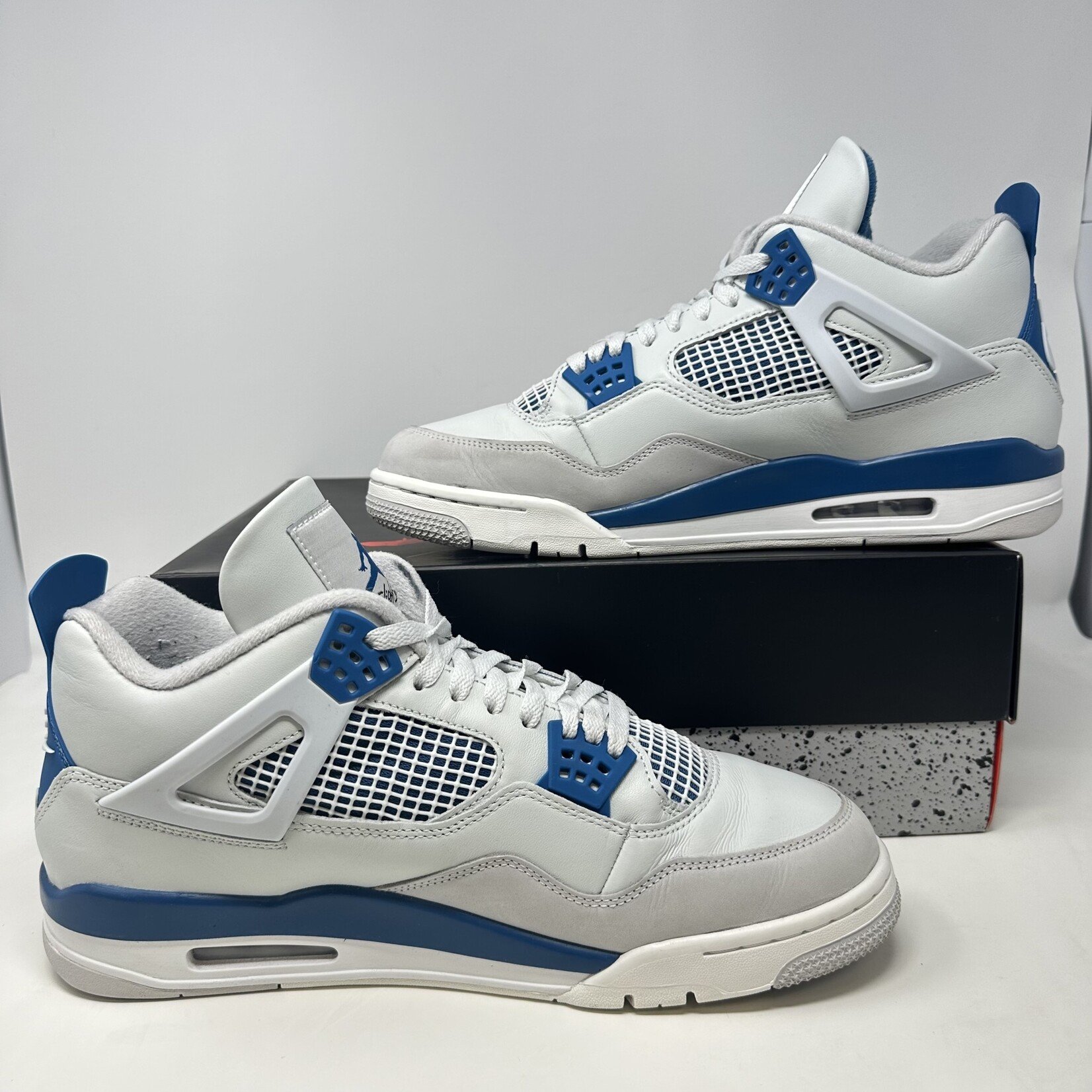 Jordan Jordan 4 Retro Military Blue (2024)