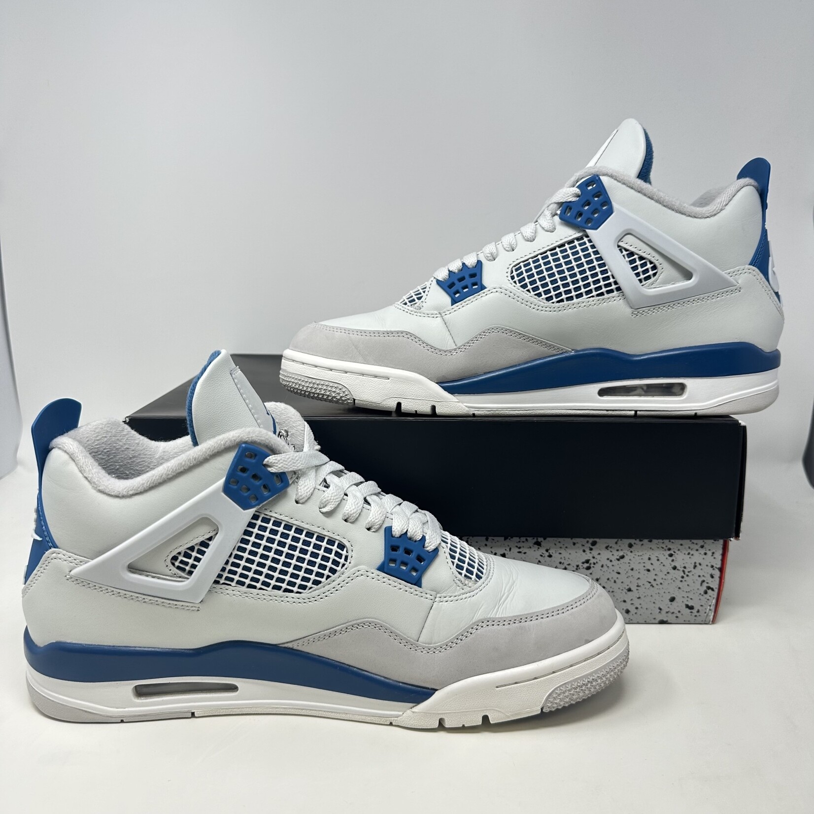 Jordan Jordan 4 Retro Military Blue (2024)