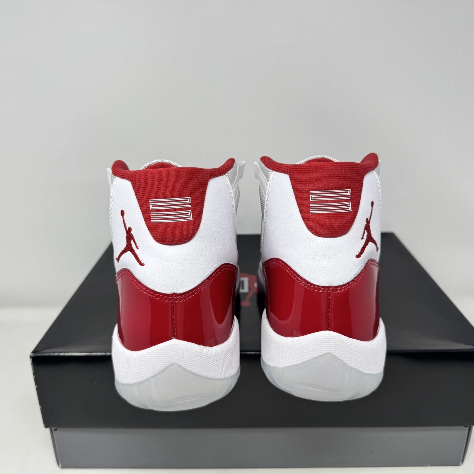 Jordan Jordan 11 Retro Cherry (2022)