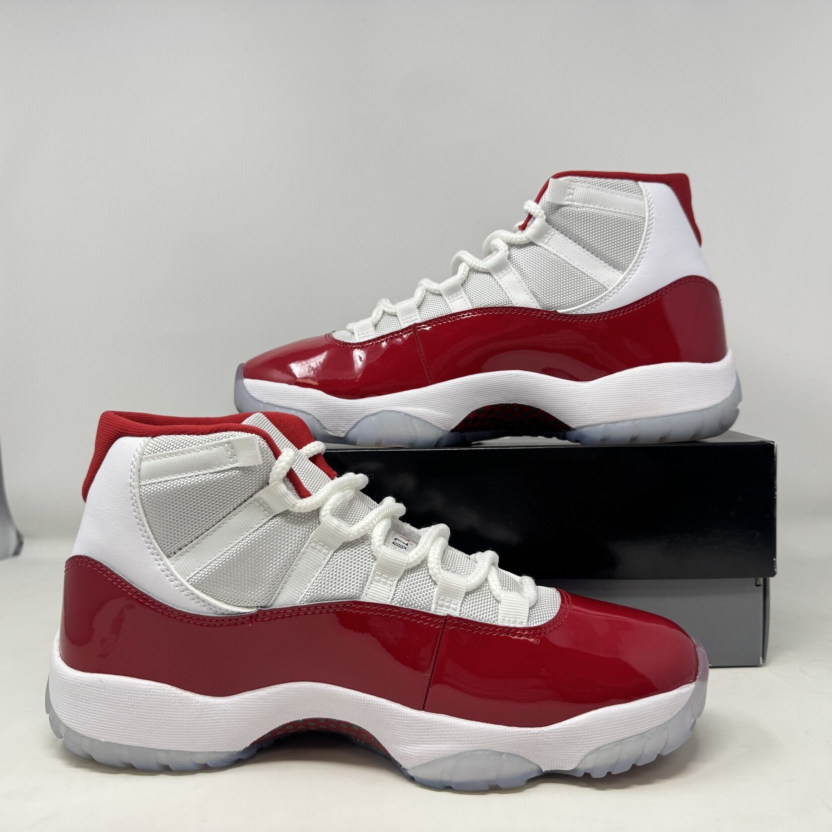 Jordan Jordan 11 Retro Cherry (2022)