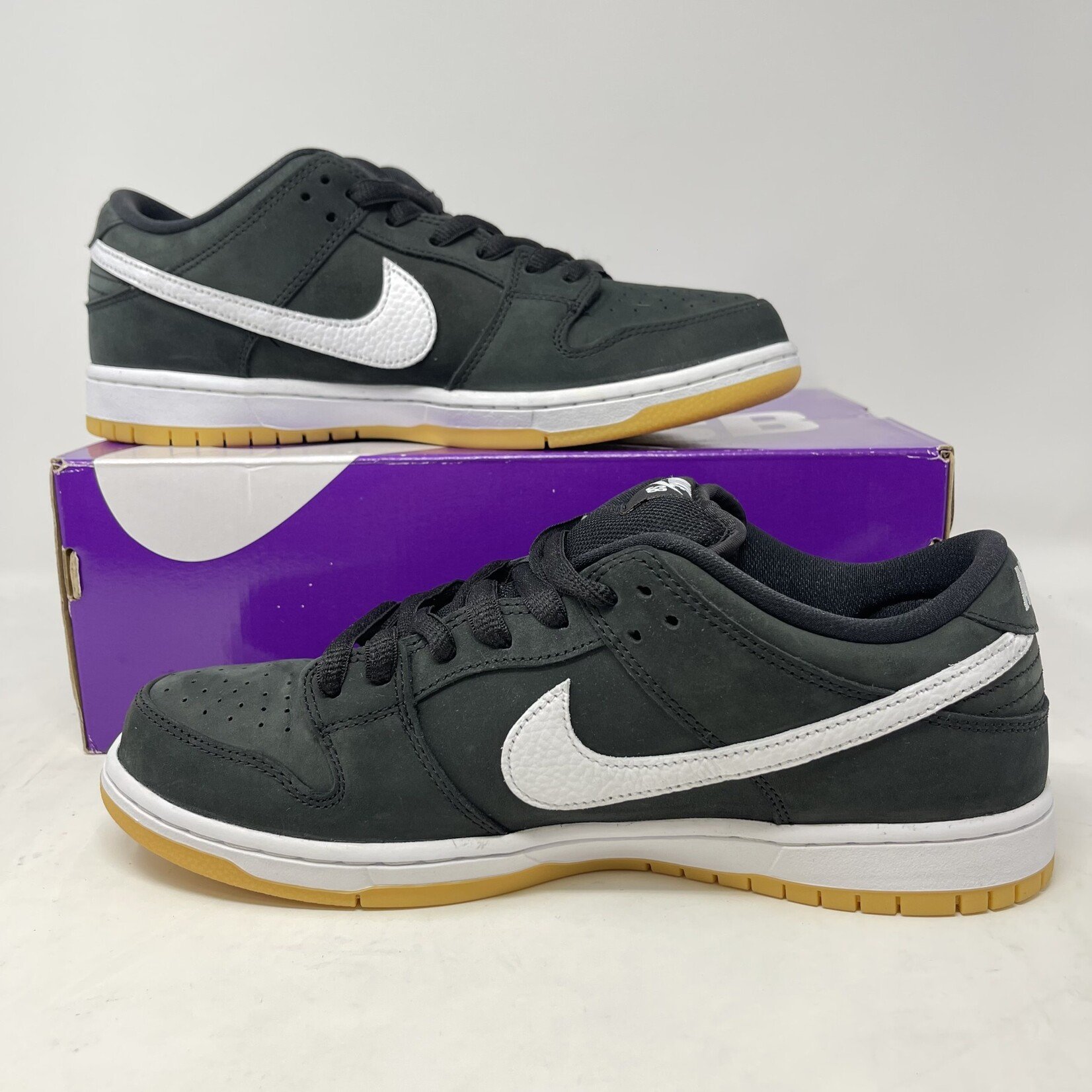 Nike Nike SB Dunk Low Pro Black Gum