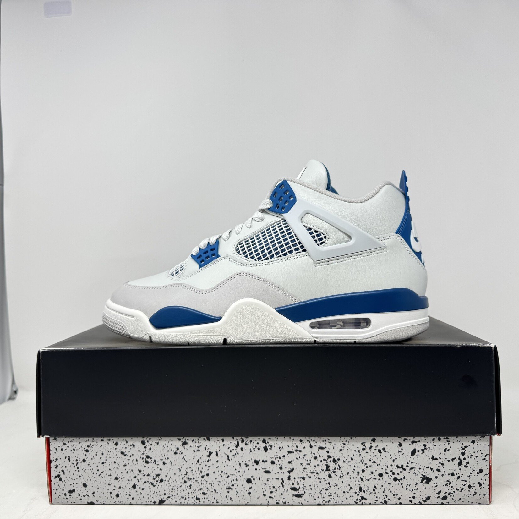 Jordan Jordan 4 Retro Military Blue (2024)