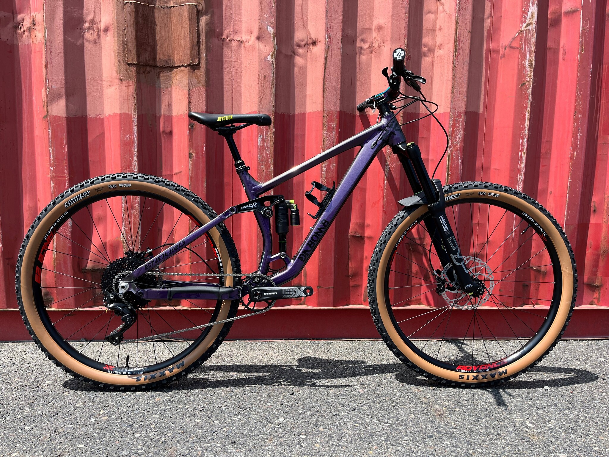 DA BOMB Cherry Bomb 29 Green Enduro Mountain Bike iBike Cowansville