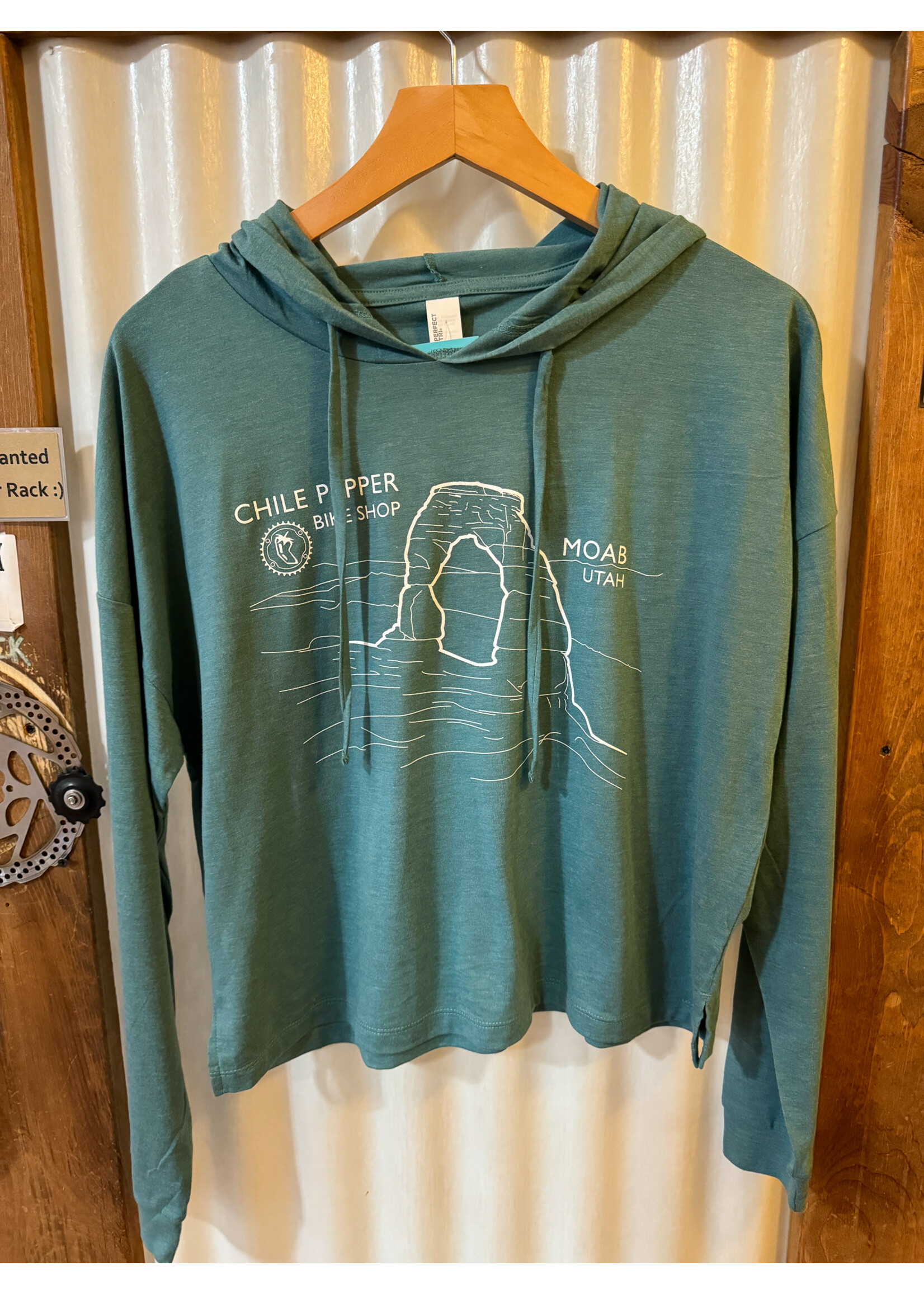 Chile Pepper Delicate Arch Trace Crop Hoodie - Women's