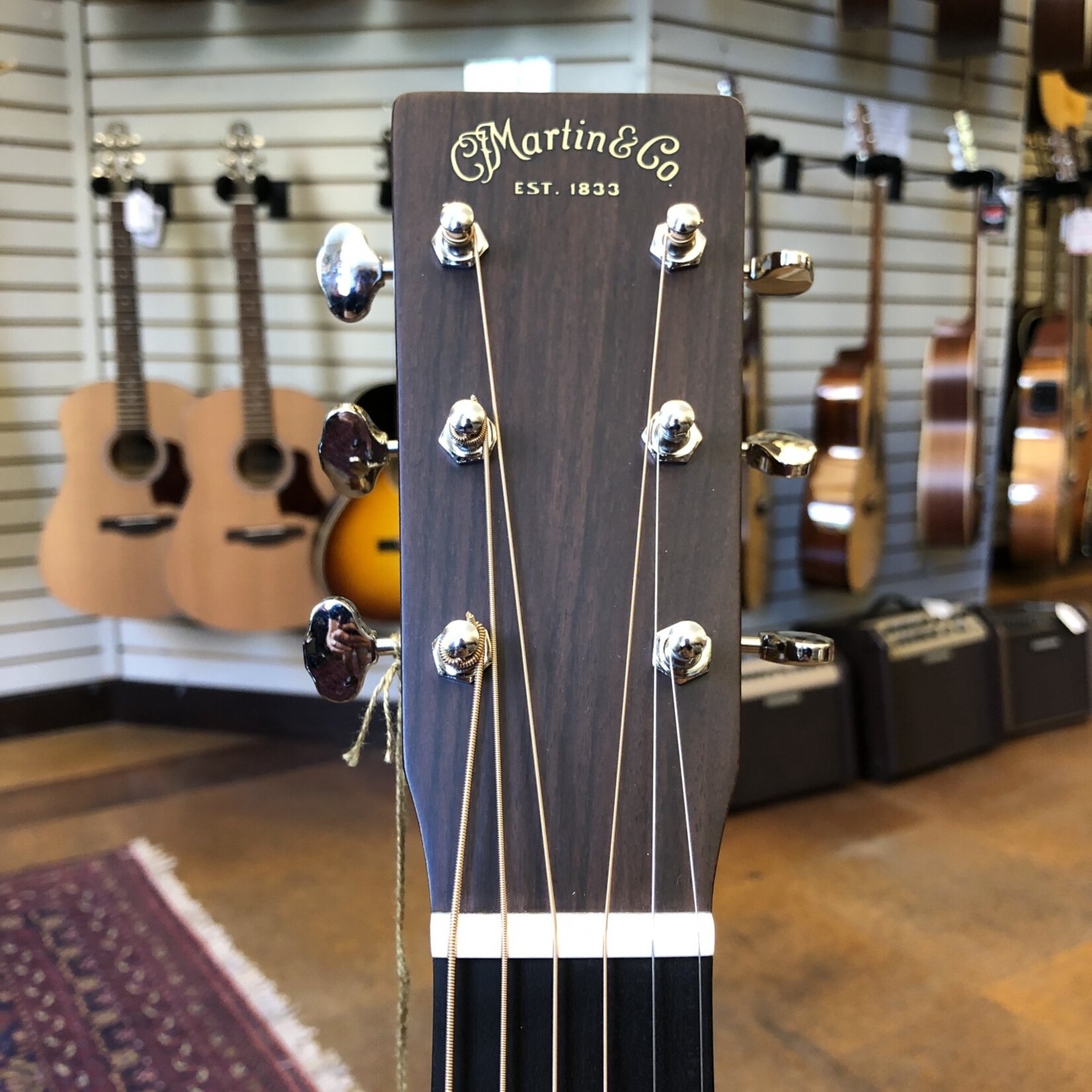 Martin Martin 0-18 Standard Series Concert Acoustic Guitar w/Hard Case