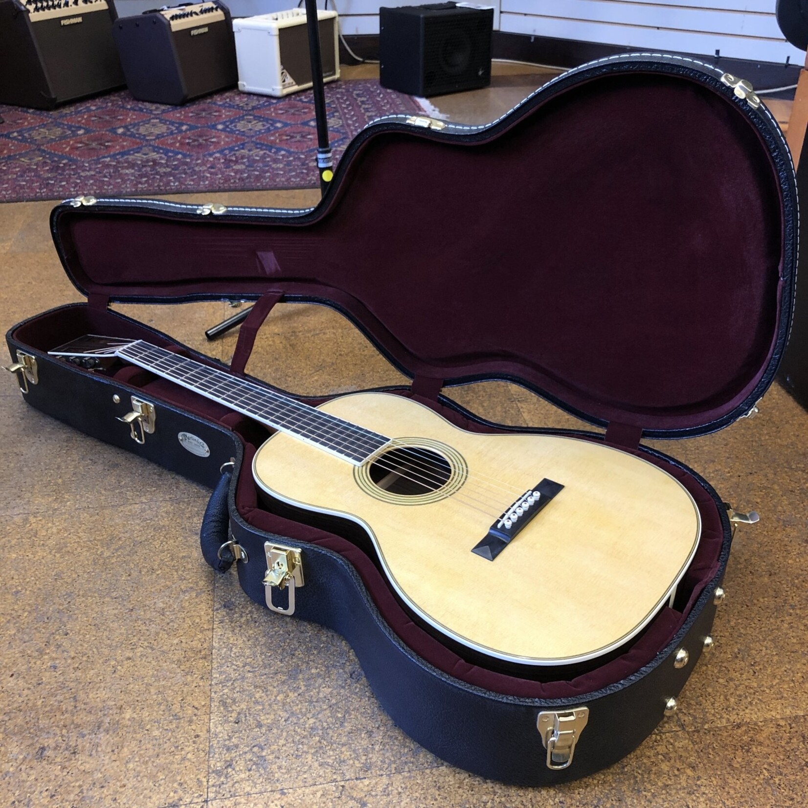 Martin Martin Custom 00-28 Style Sitka Spruce/East Indian Rosewood 12-Fret Acoustic Guitar w/Hard Case