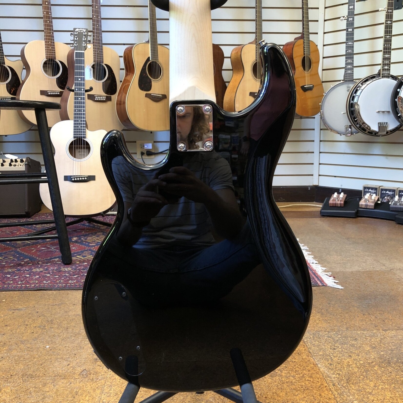 Yamaha Yamaha BB235 5-String Bass Guitar Black