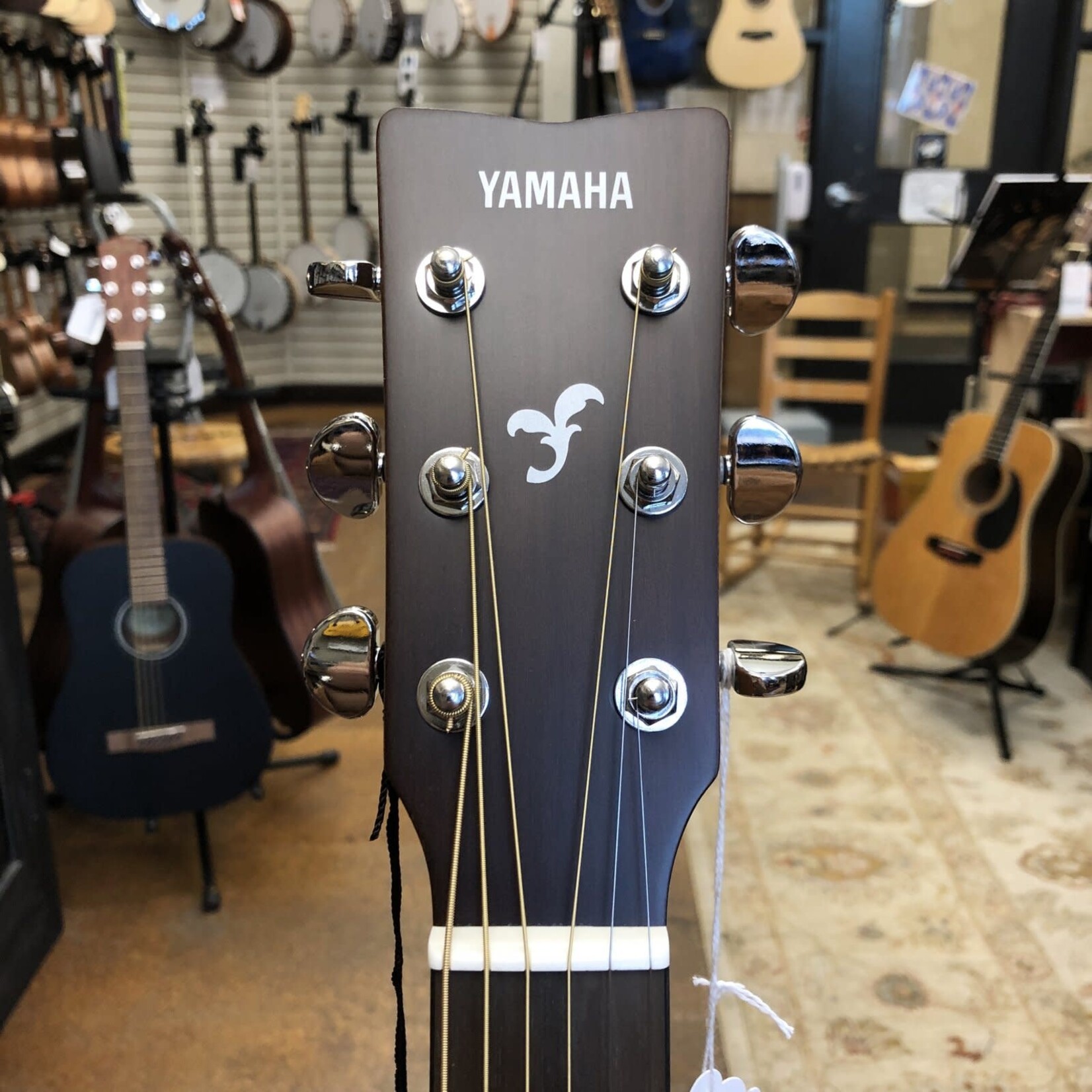 Yamaha Yamaha FG800 Solid Top Dreadnought Acoustic Guitar Natural