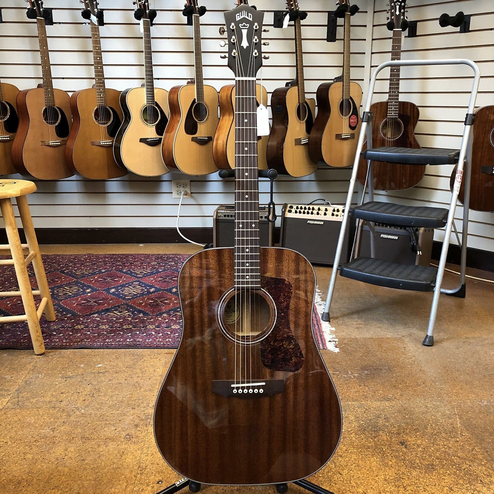 Guild Guild D-120 Westerly Collection All-Mahogany Dreadnought Acoustic w/Padded Gig Bag