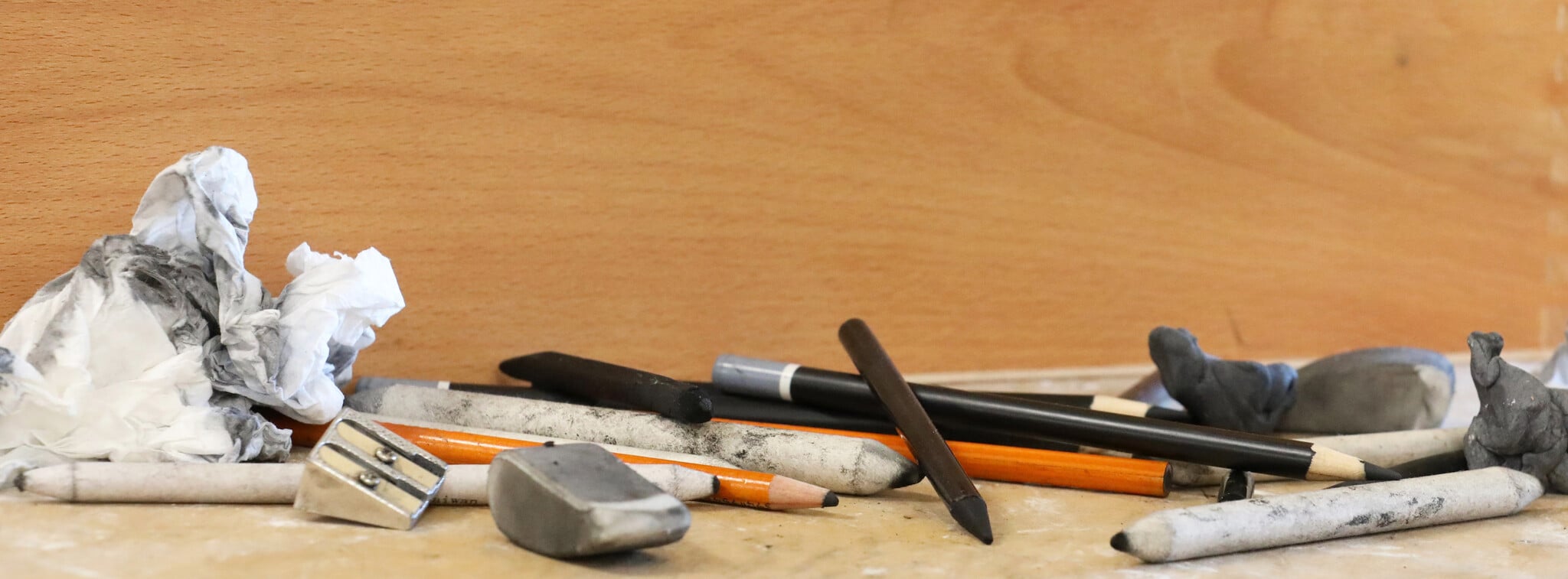 The 2026 Foundation Kit: An Art Studio Starter Pack