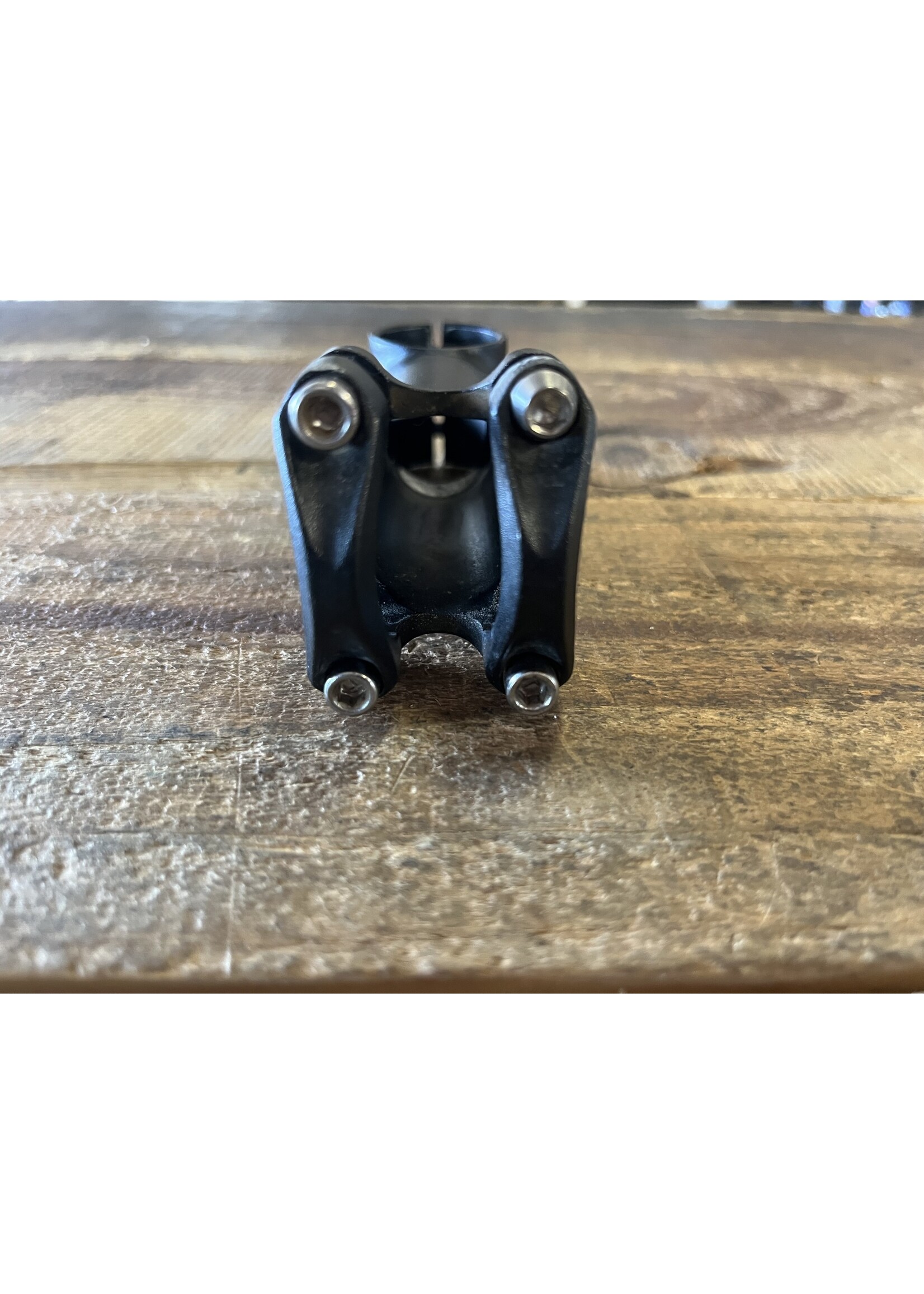Specialized used Specialized stem stearer clamp 1 1/8" handlebat clamp 31.8 length 85mm