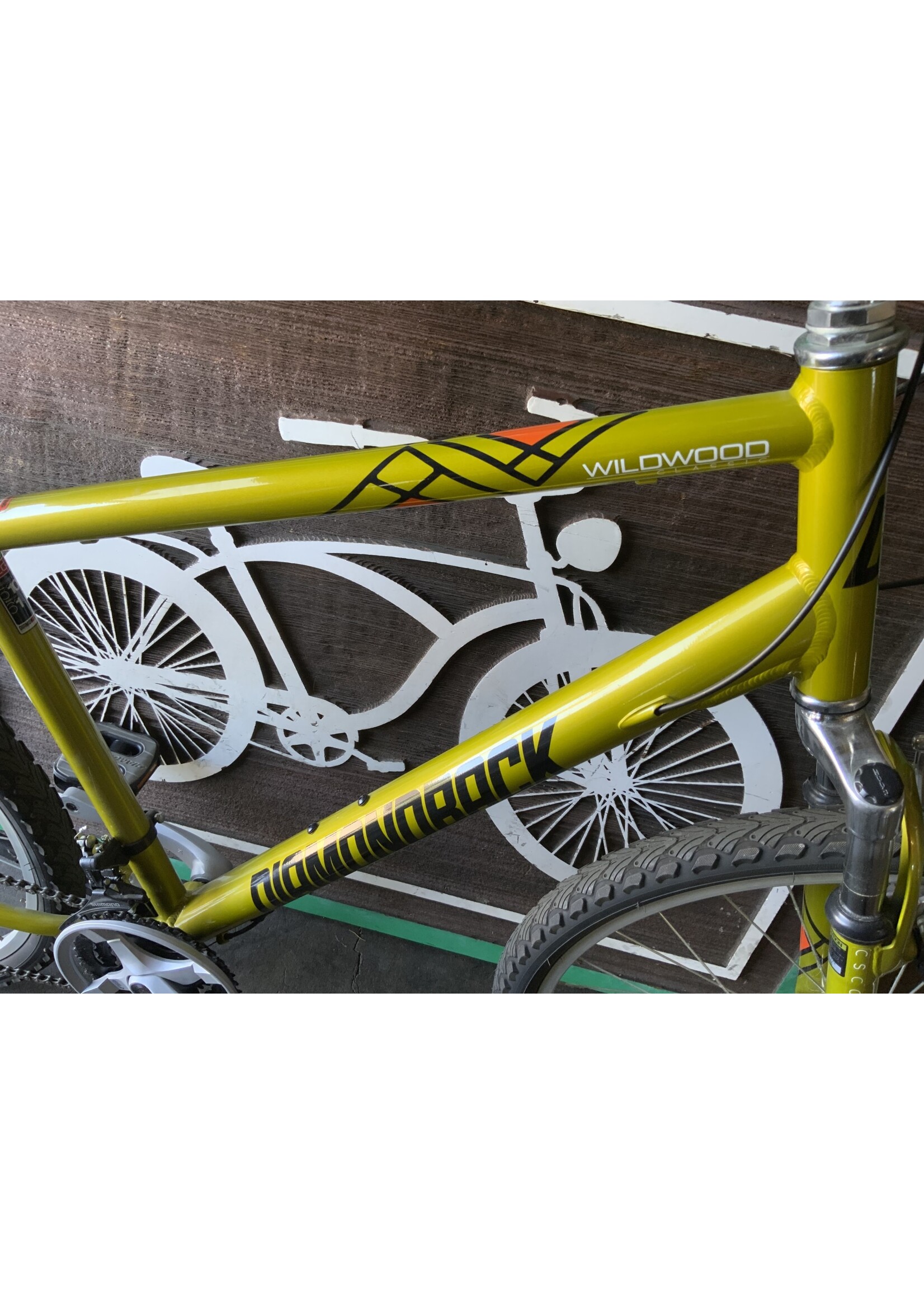 diamondback wildwood hybrid bike