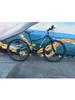 Mongoose used Mongoose Ledge 2.1 Black/ White, medium as-is