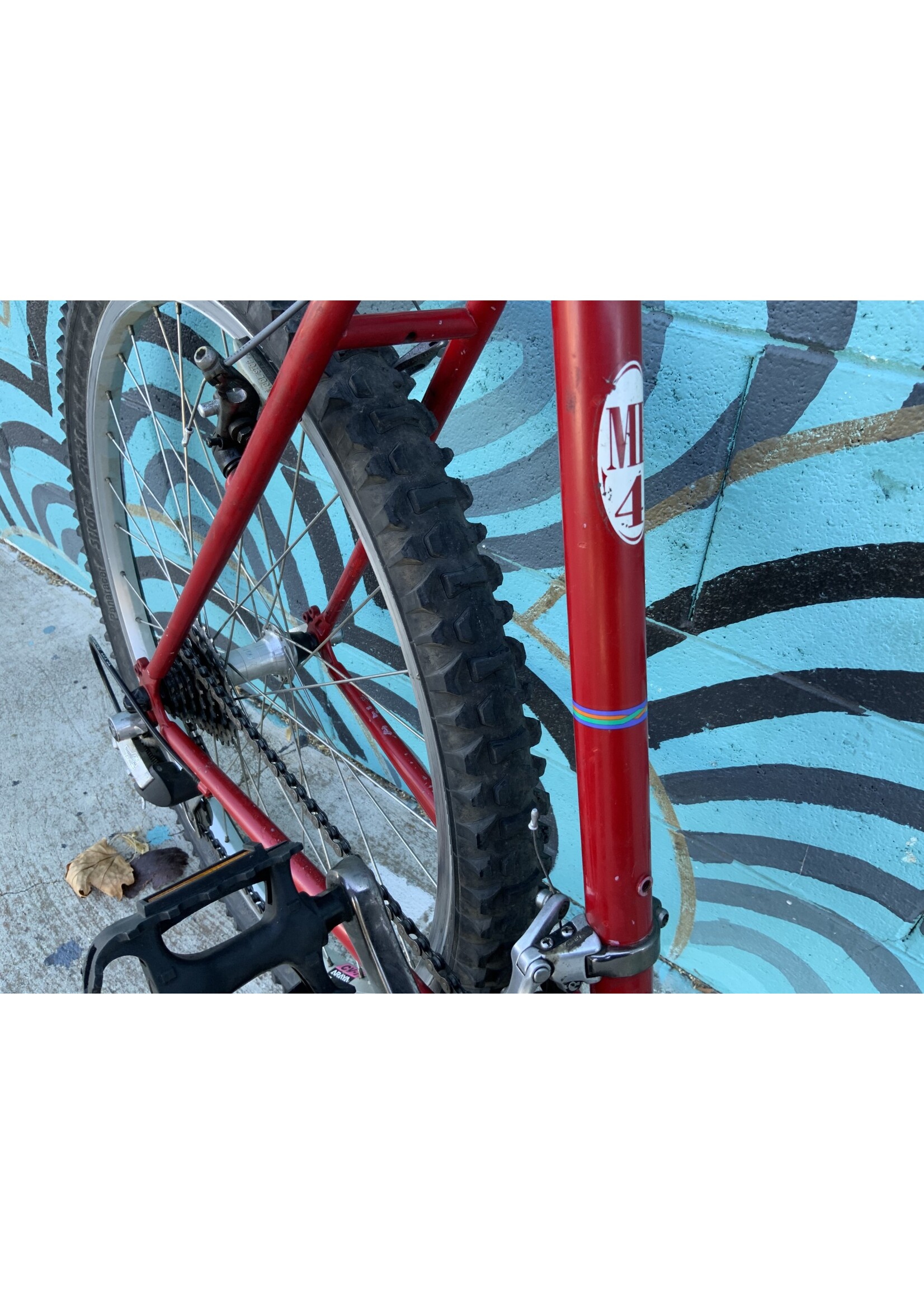 Bridgestone Bridgestone Red/YellowMB4 Medium