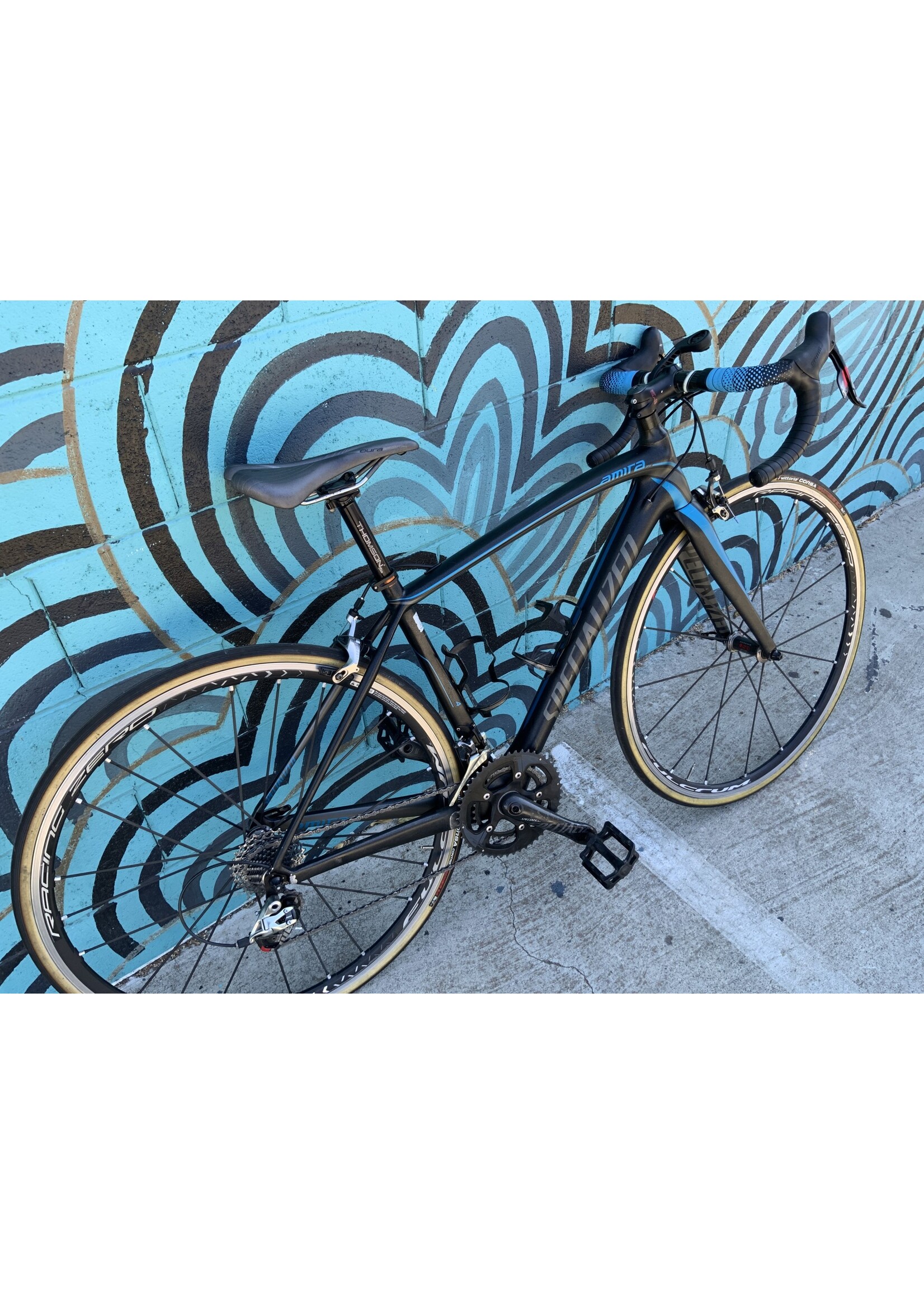 Specialized Amira used Specialized Amira Full Carbon. Sm 48cm Gray