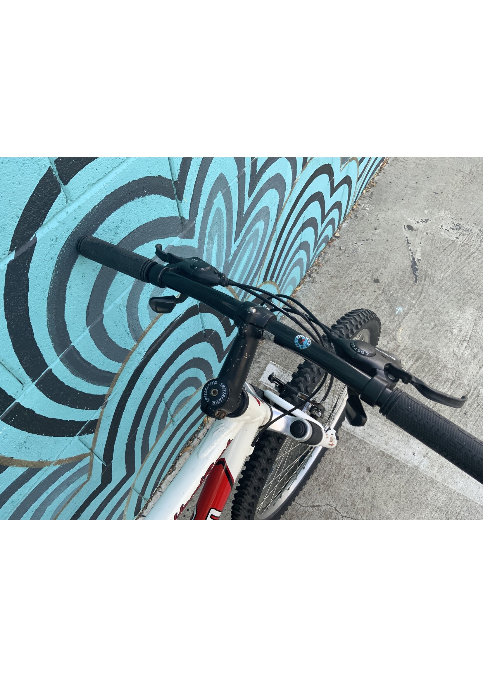 Specialized Specialized Hardrock 19" LG Red/White