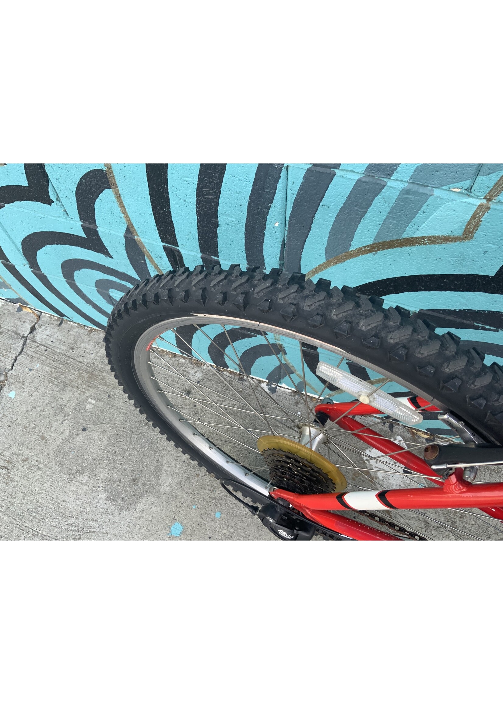 Specialized Specialized Hardrock 19" LG Red/White