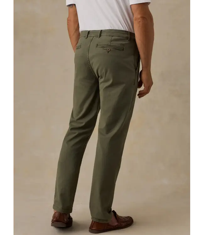 Coastline Chino - Elm Olive Green
