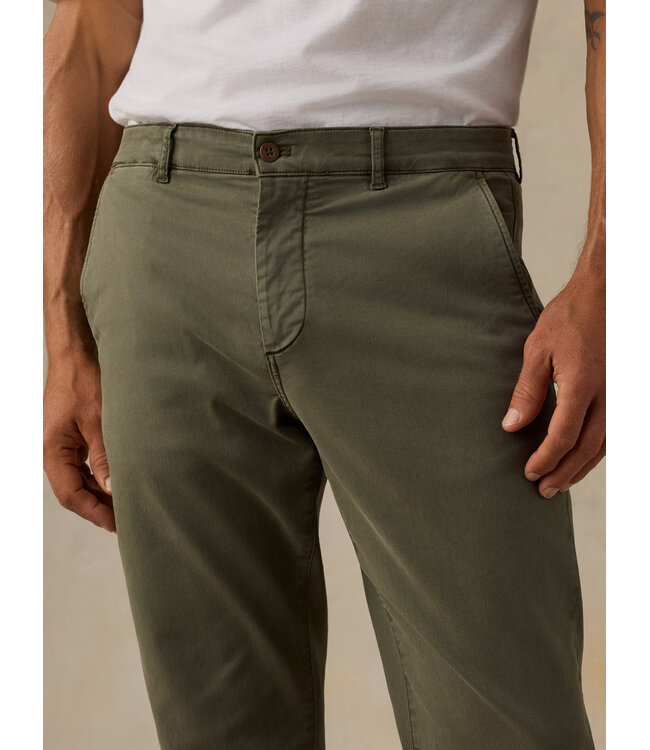 Coastline Chino - Elm Olive Green