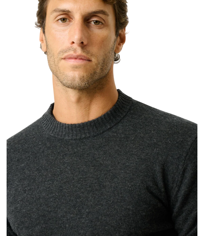 Stewart Island Knit Sweater - Dark Charcoal | Rodd & Gunn