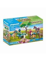 PLAYMOBIL PLAYMO PICNIC ADVENTURE WITH HORSES