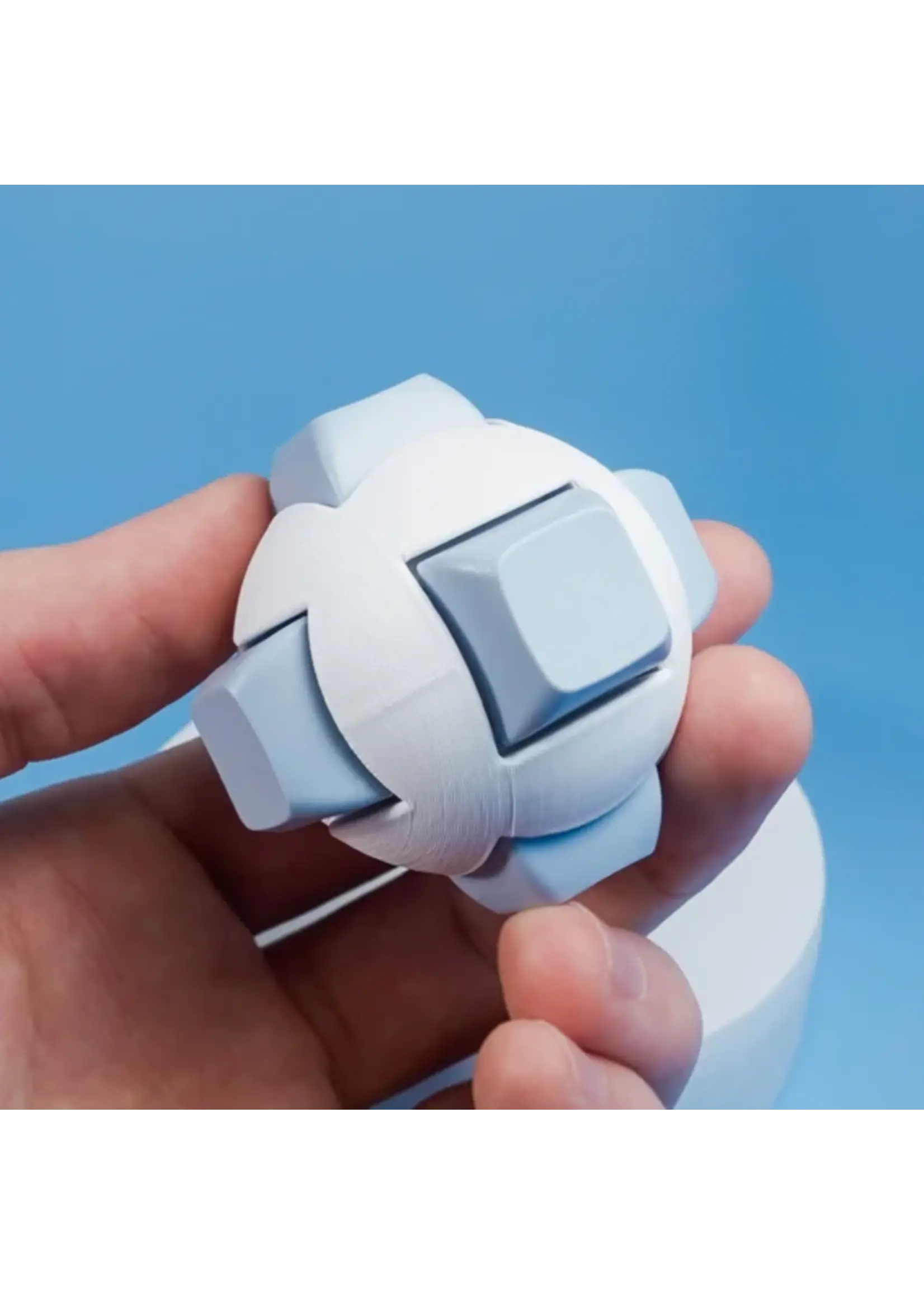 STRUDEL3D KEYBOARD FIDGET SPHERE PASTEL BLUE CLICKY