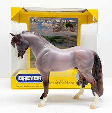 BREYER BROOKSIDE PINK MAGNUM