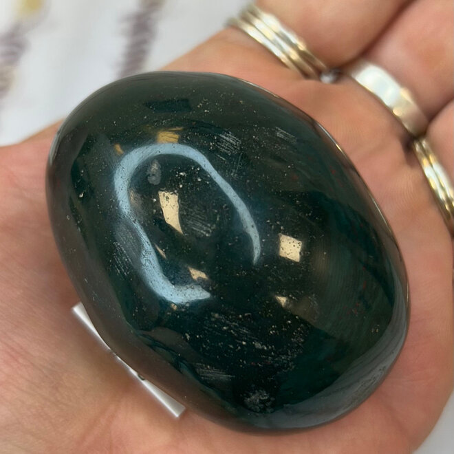 Bloodstone Palm Pillow Natural Egg Shaped 6oz