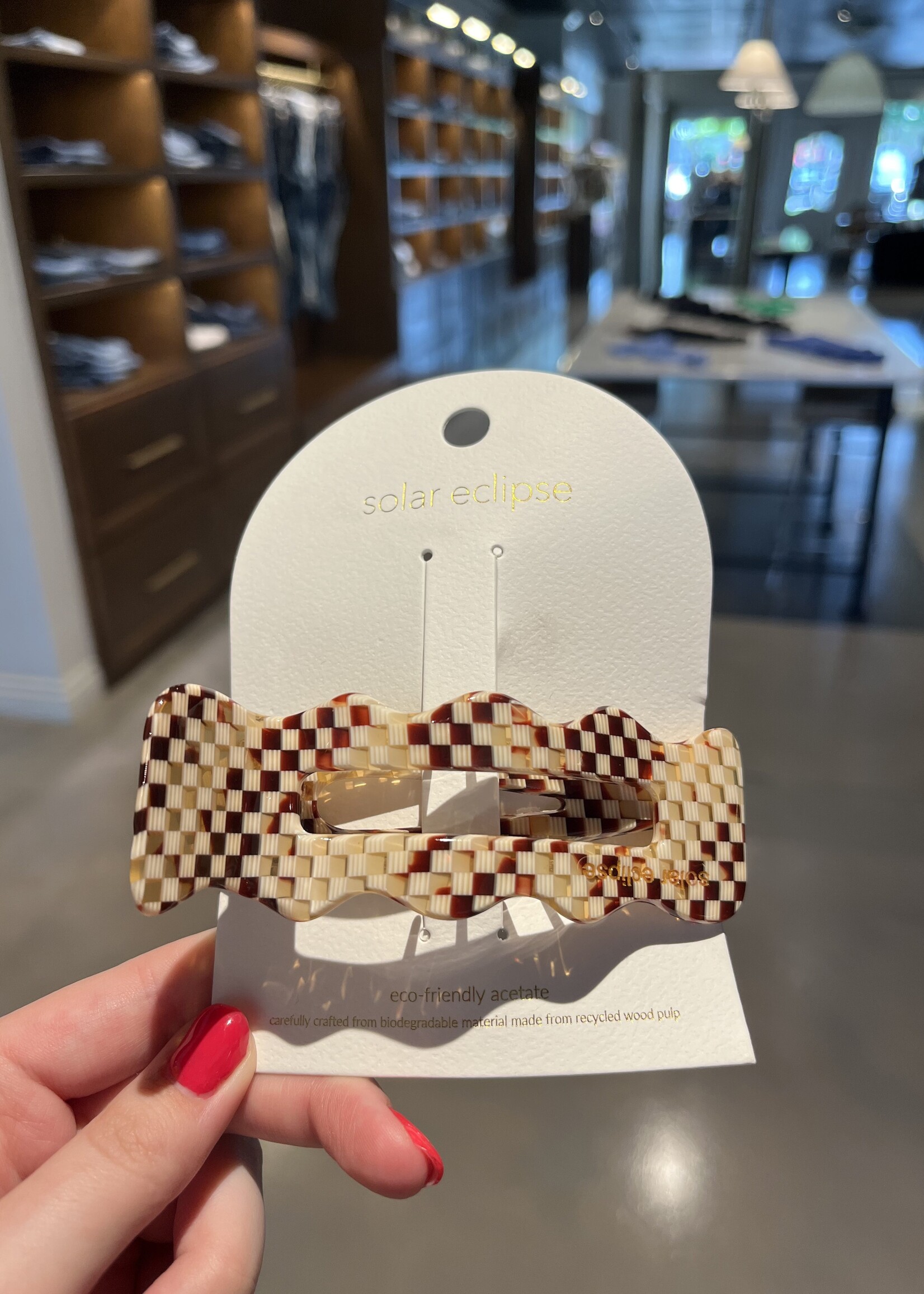 Solar Eclipse Scalloped Lay Down Acetate Claw Hair Clip- Beige Check