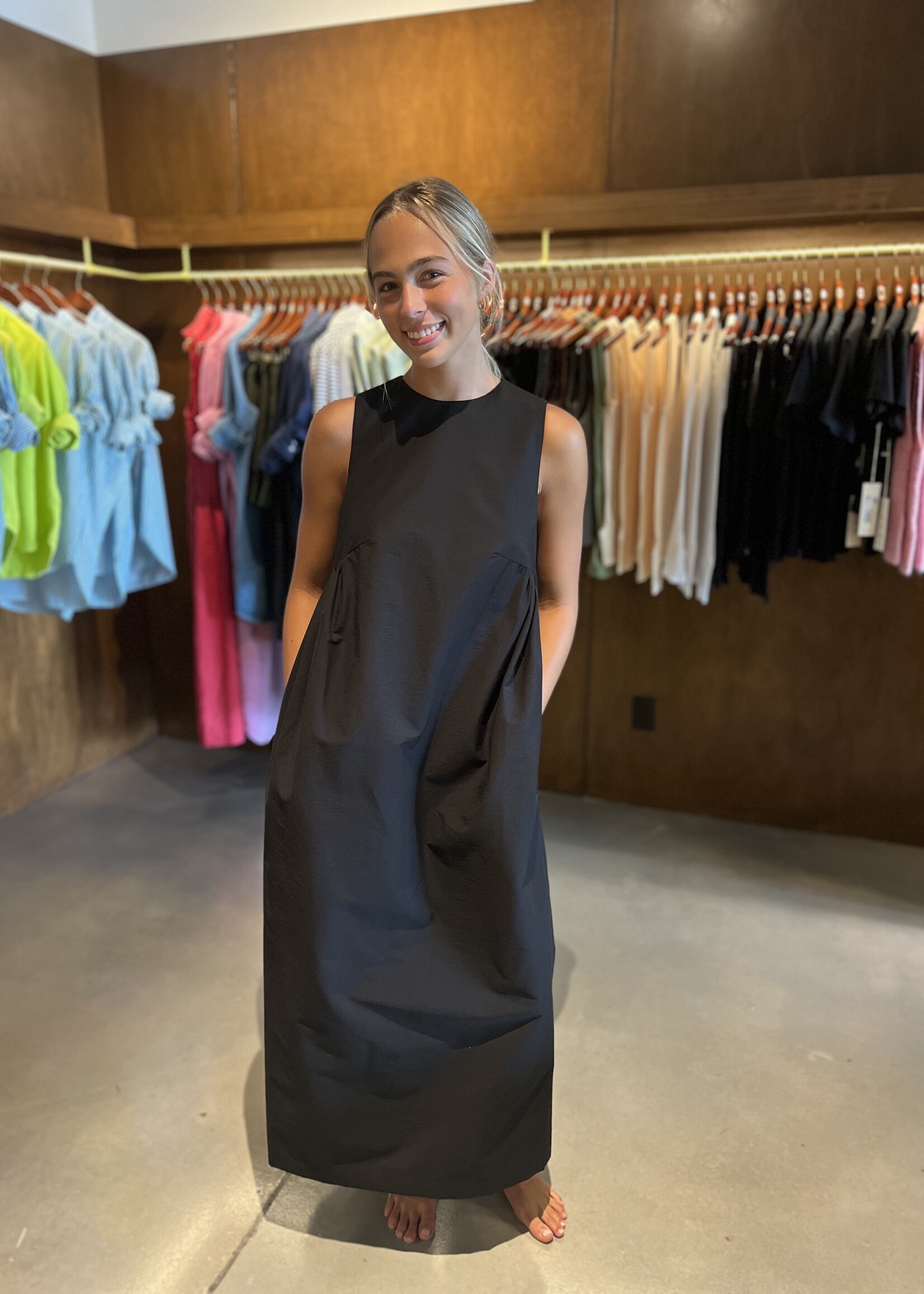 TheLoom Jar Dress- Black